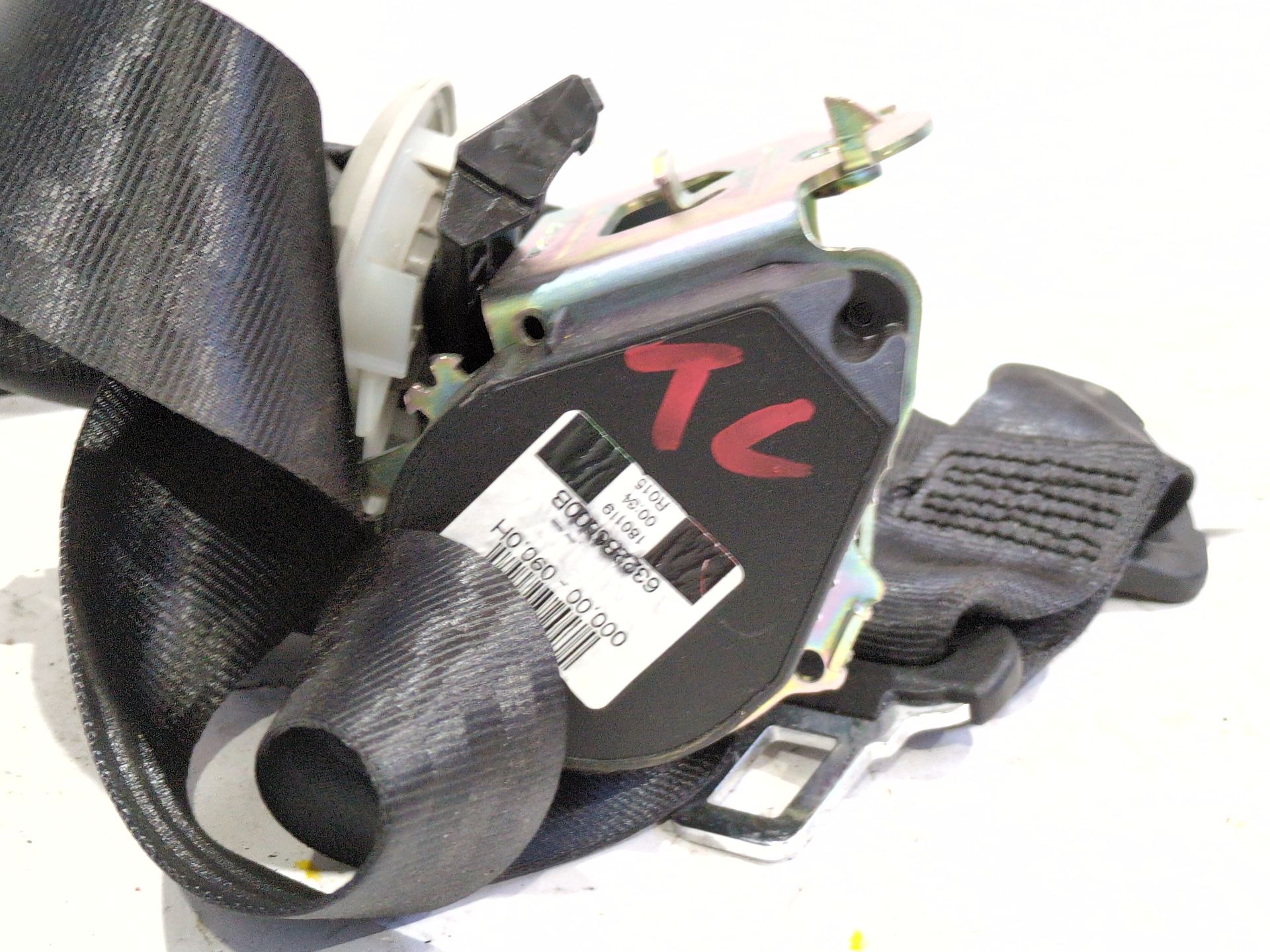 cinturon_seguridad_trasero_central_888508286r_renault_scenic_iv_j9_1_5_dci_110