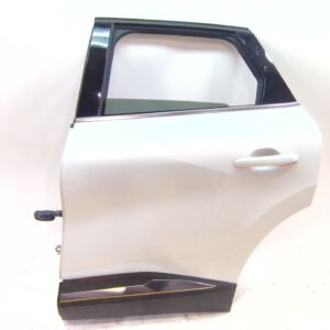 puerta_trasera_izquierda_821012464r_white_nacre_tpqnc_renault_symbioz_1_3_mild_hybrid_140_symbioz_1_3_mild_hybrid_140
