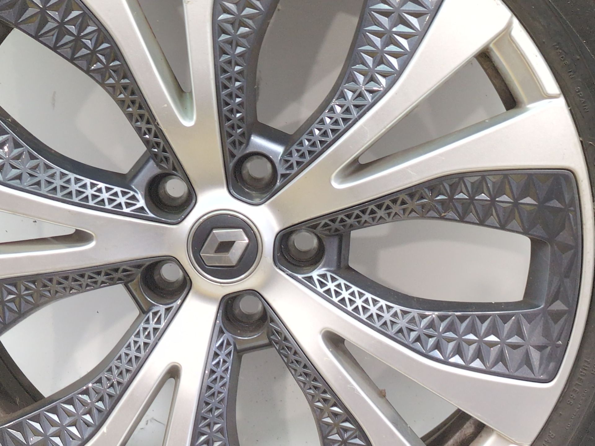 llanta_aluminio_403006686r_renault_scenic_iv_j9_1_3_tce_140