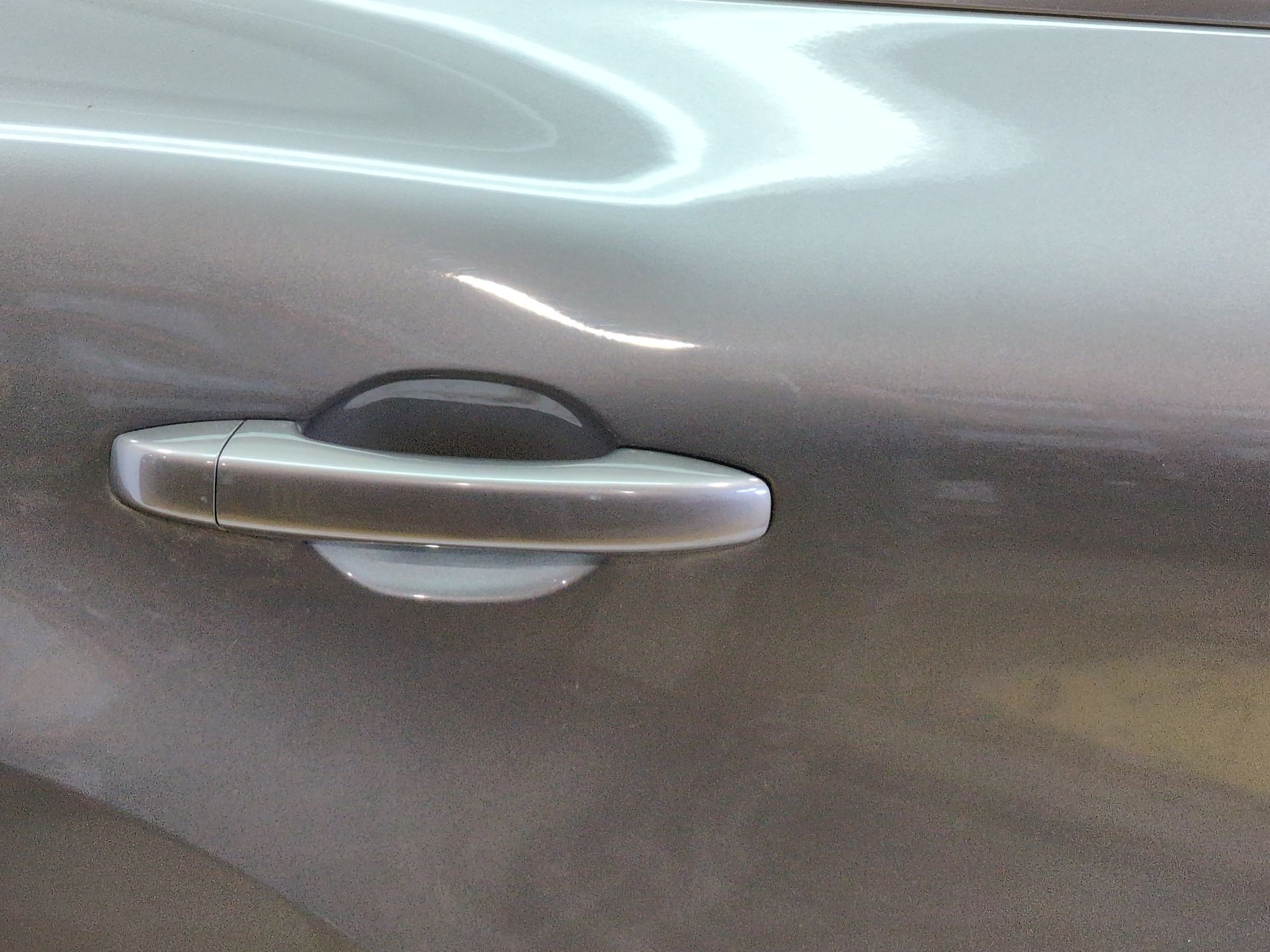 puerta_trasera_derecha_821008581r_gris_cassiopee_tpkng_renault_captur_ii_hf_lpg_hfmt