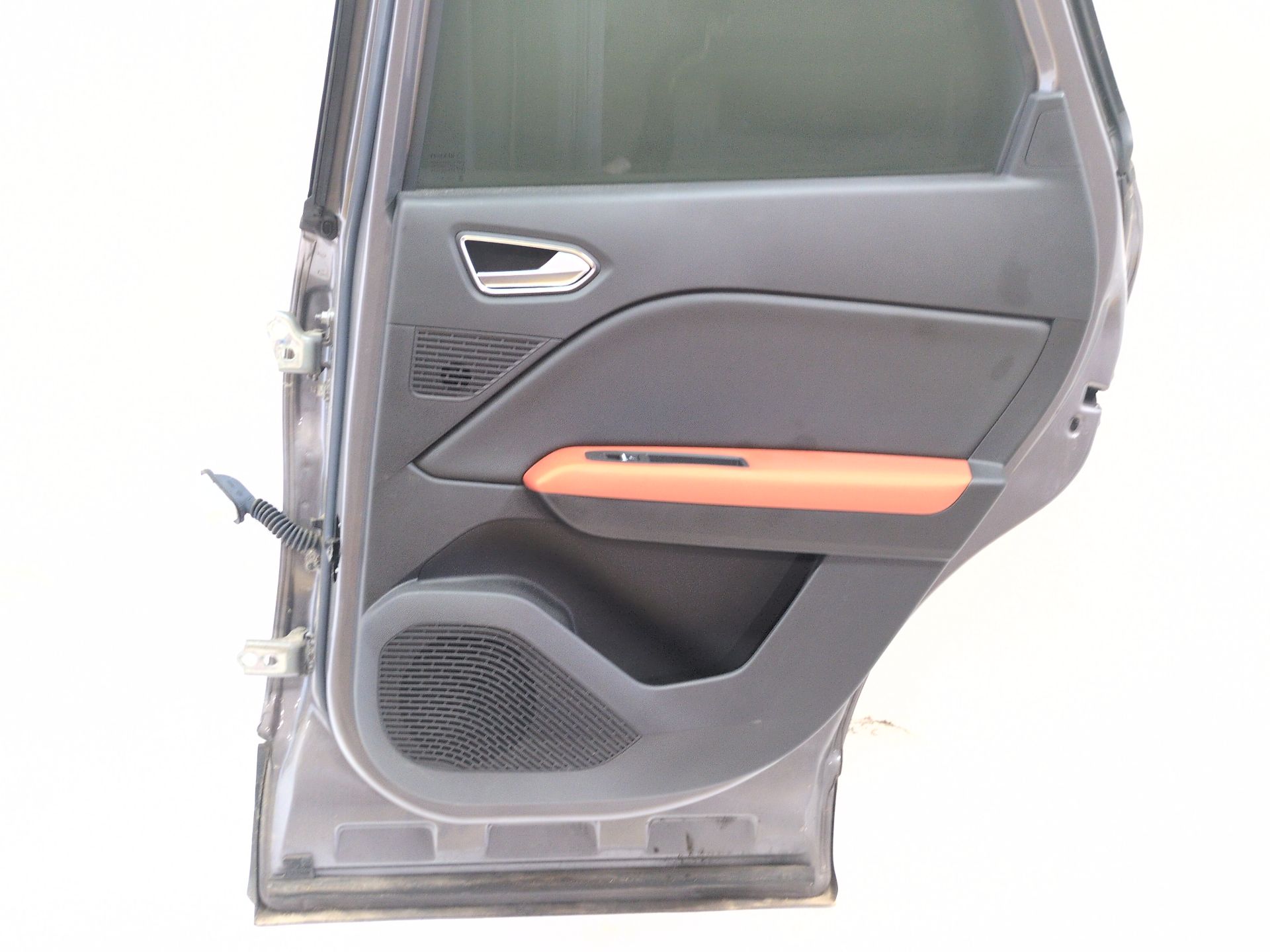 puerta_trasera_derecha_821008581r_gris_cassiopee_tpkng_renault_captur_ii_hf_lpg_hfmt
