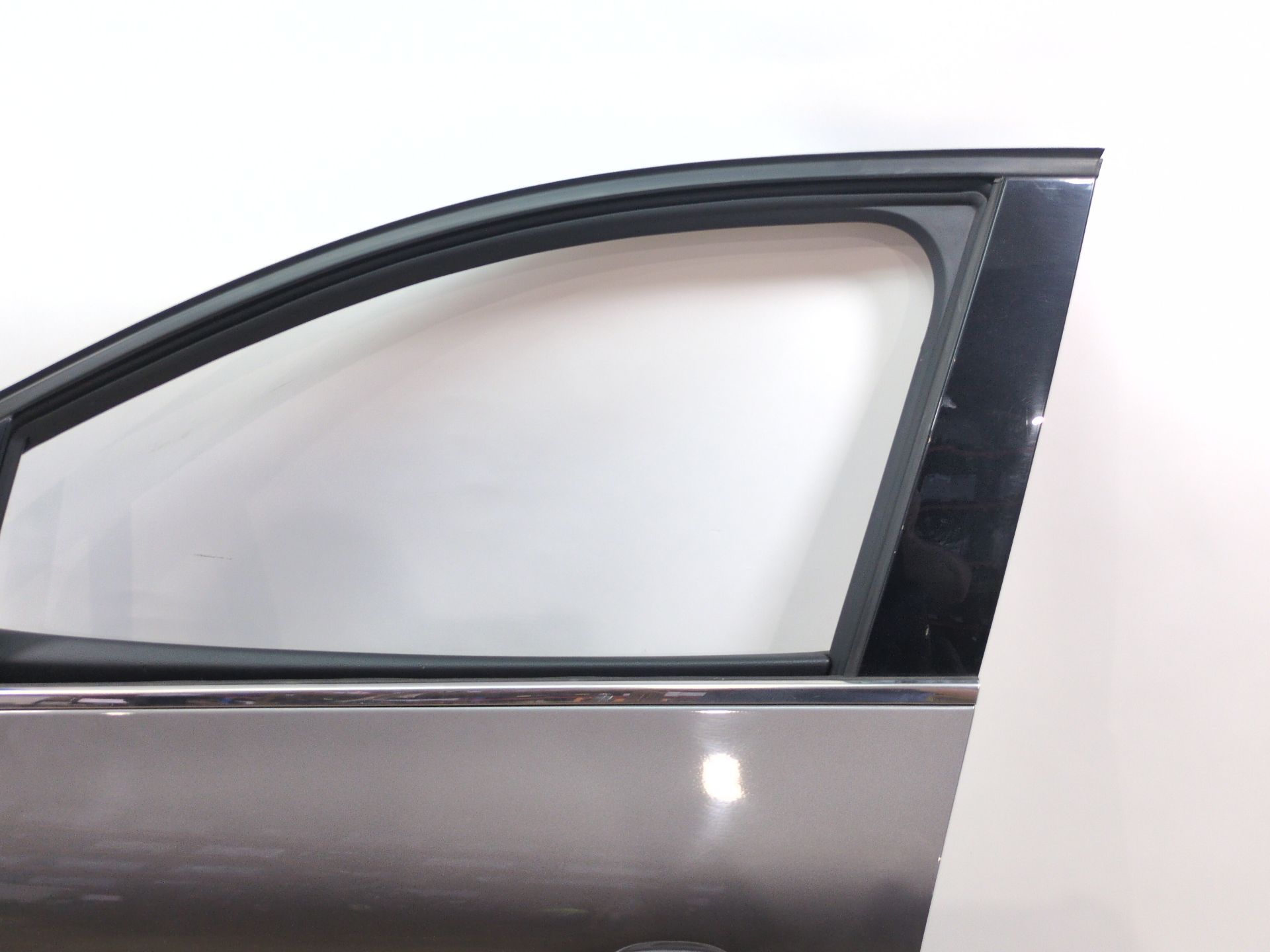 puerta_delantera_izquierda_801018321r_gris_cassiopee_tpkng_renault_captur_ii_hf_lpg_hfmt