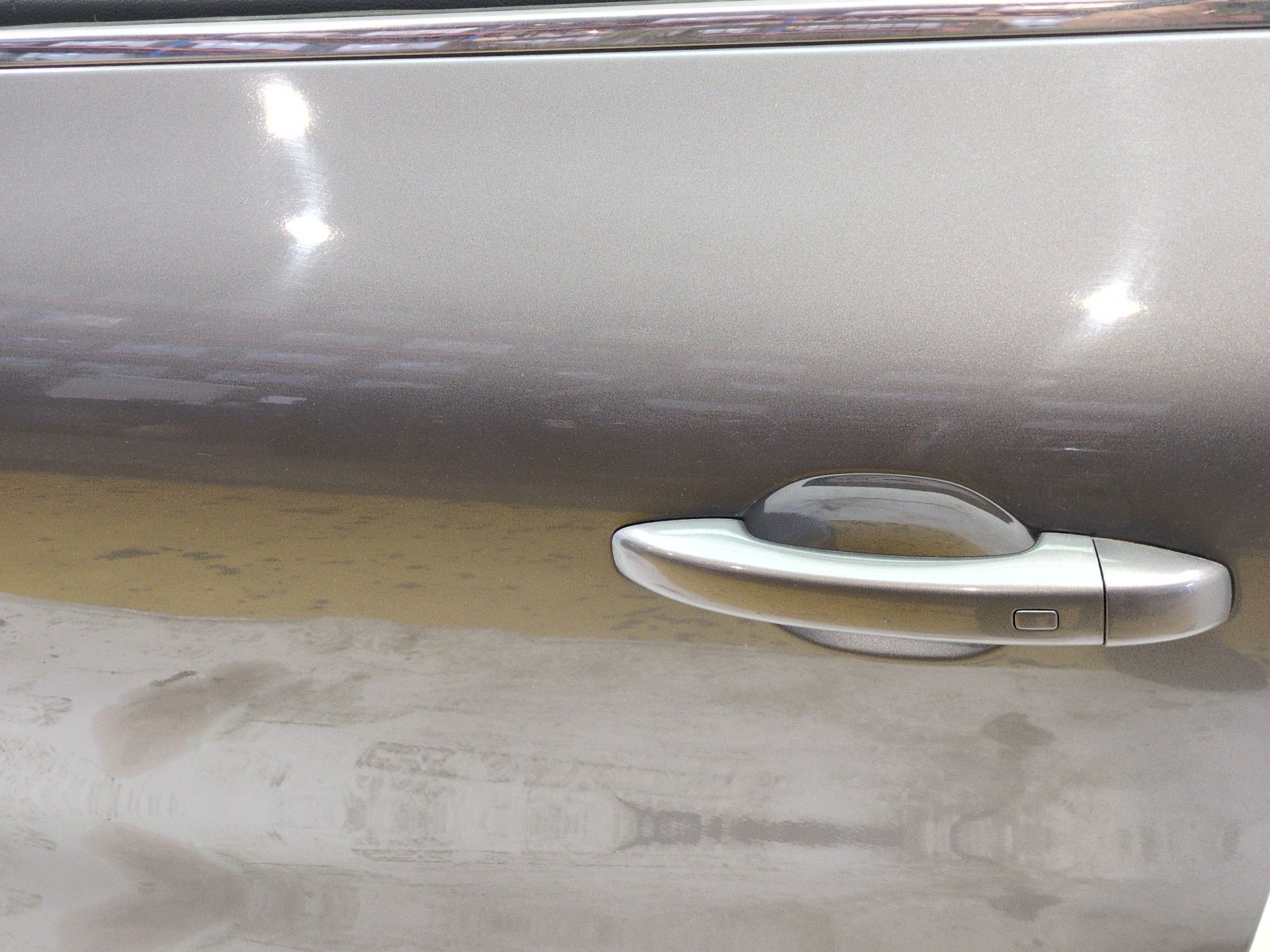 puerta_delantera_izquierda_801018321r_gris_cassiopee_tpkng_renault_captur_ii_hf_lpg_hfmt