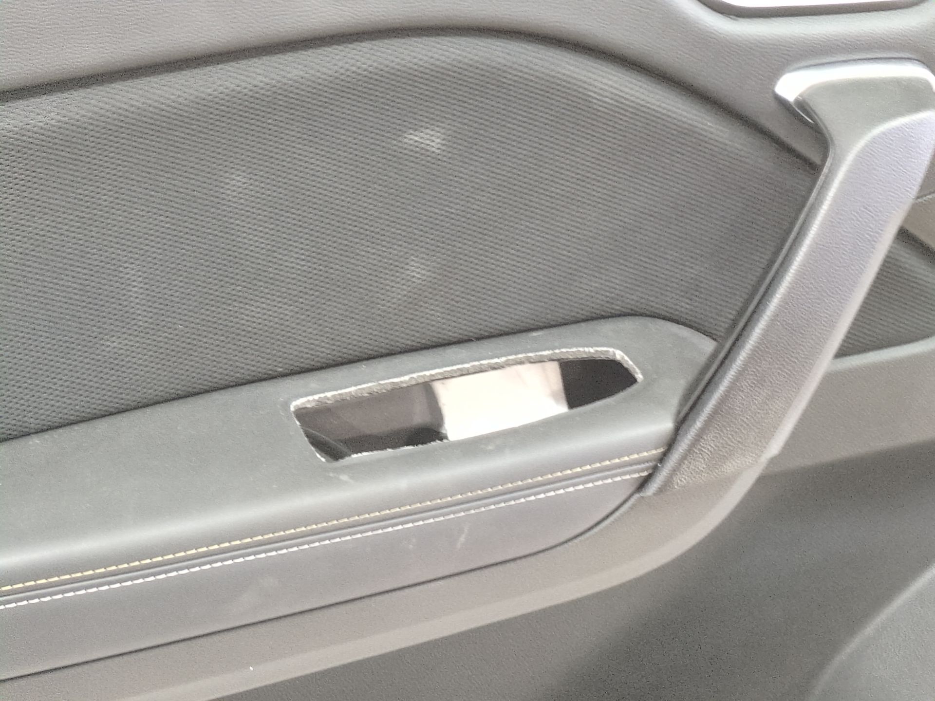 puerta_delantera_izquierda_801018321r_gris_cassiopee_tpkng_renault_captur_ii_hf_lpg_hfmt