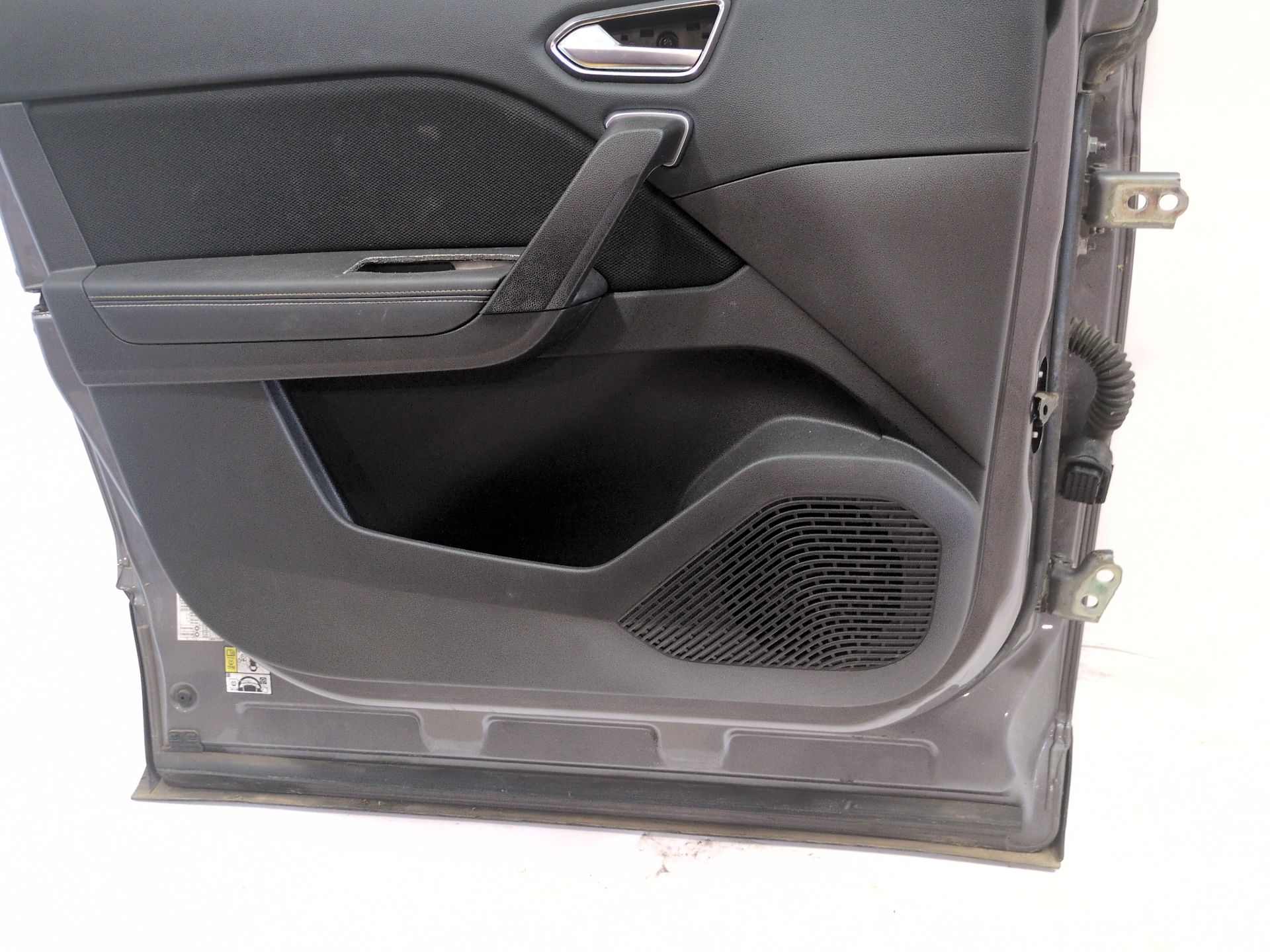 puerta_delantera_izquierda_801018321r_gris_cassiopee_tpkng_renault_captur_ii_hf_lpg_hfmt