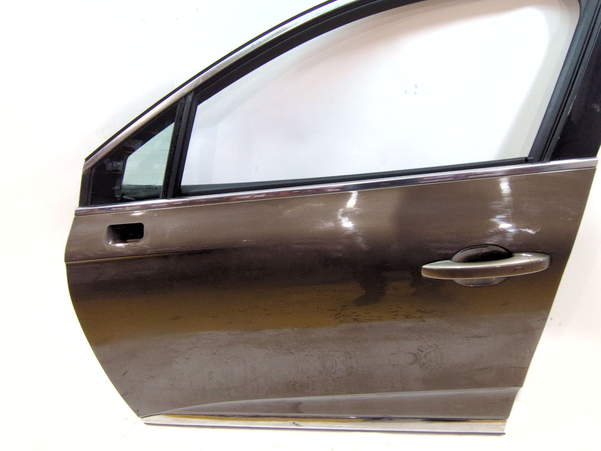 puerta_delantera_izquierda_801016156r_browm_vison_tecnm_renault_clio_v_b7_1_3_tce_130_b7mf