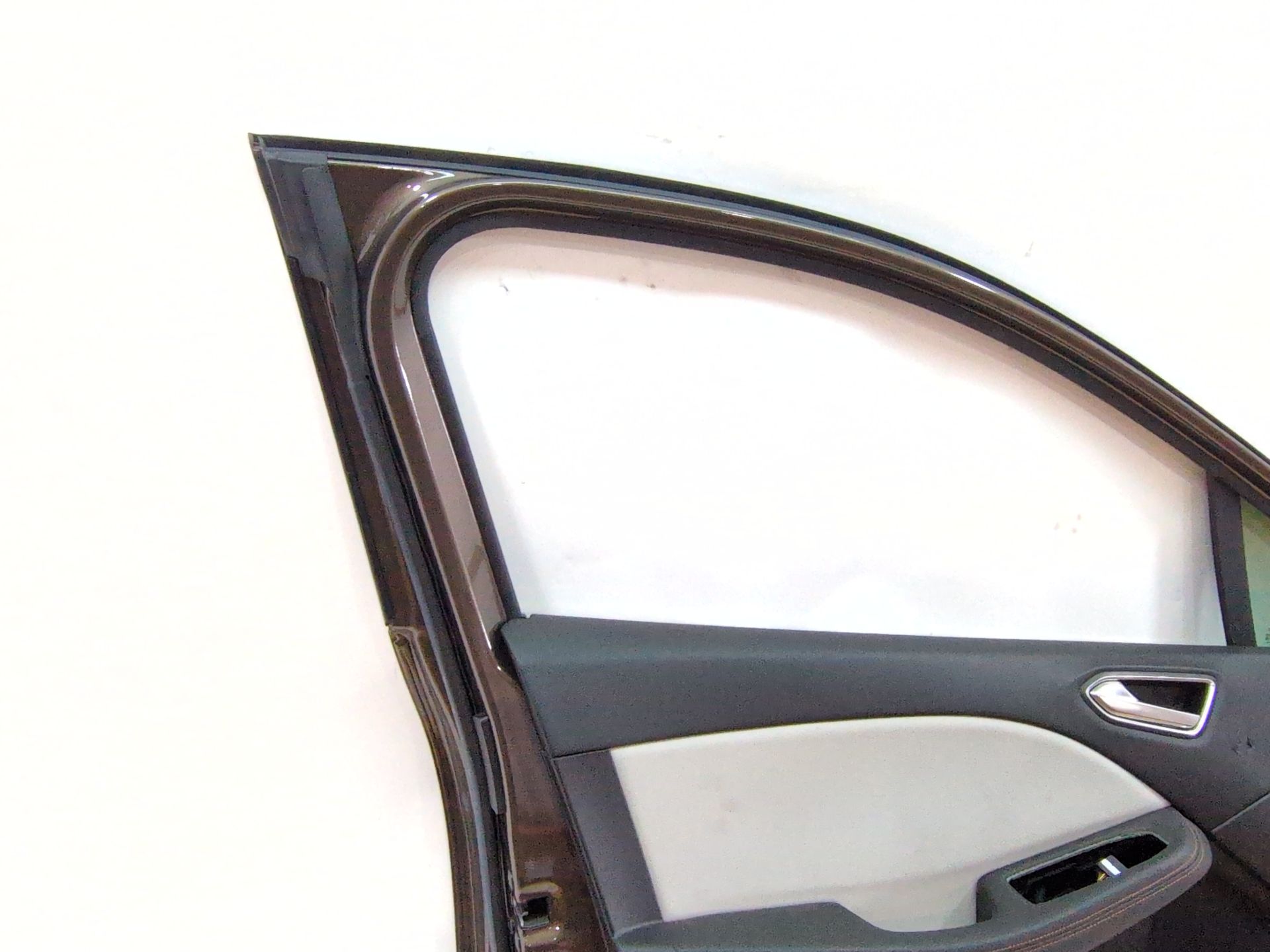 puerta_delantera_izquierda_801016156r_browm_vison_tecnm_renault_clio_v_b7_1_3_tce_130_b7mf