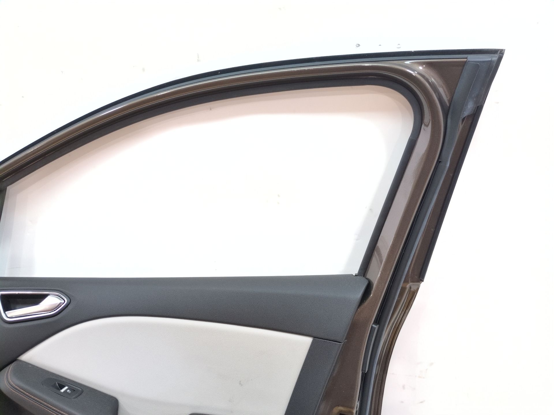 puerta_delantera_derecha_801005036r_browm_vison_tecnm_renault_clio_v_b7_1_3_tce_130_b7mf
