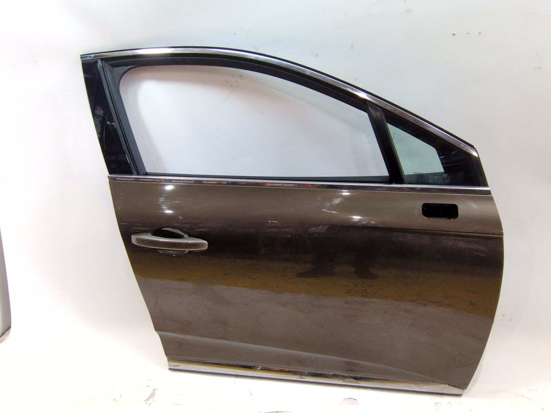 puerta_delantera_derecha_801005036r_browm_vison_tecnm_renault_clio_v_b7_1_3_tce_130_b7mf
