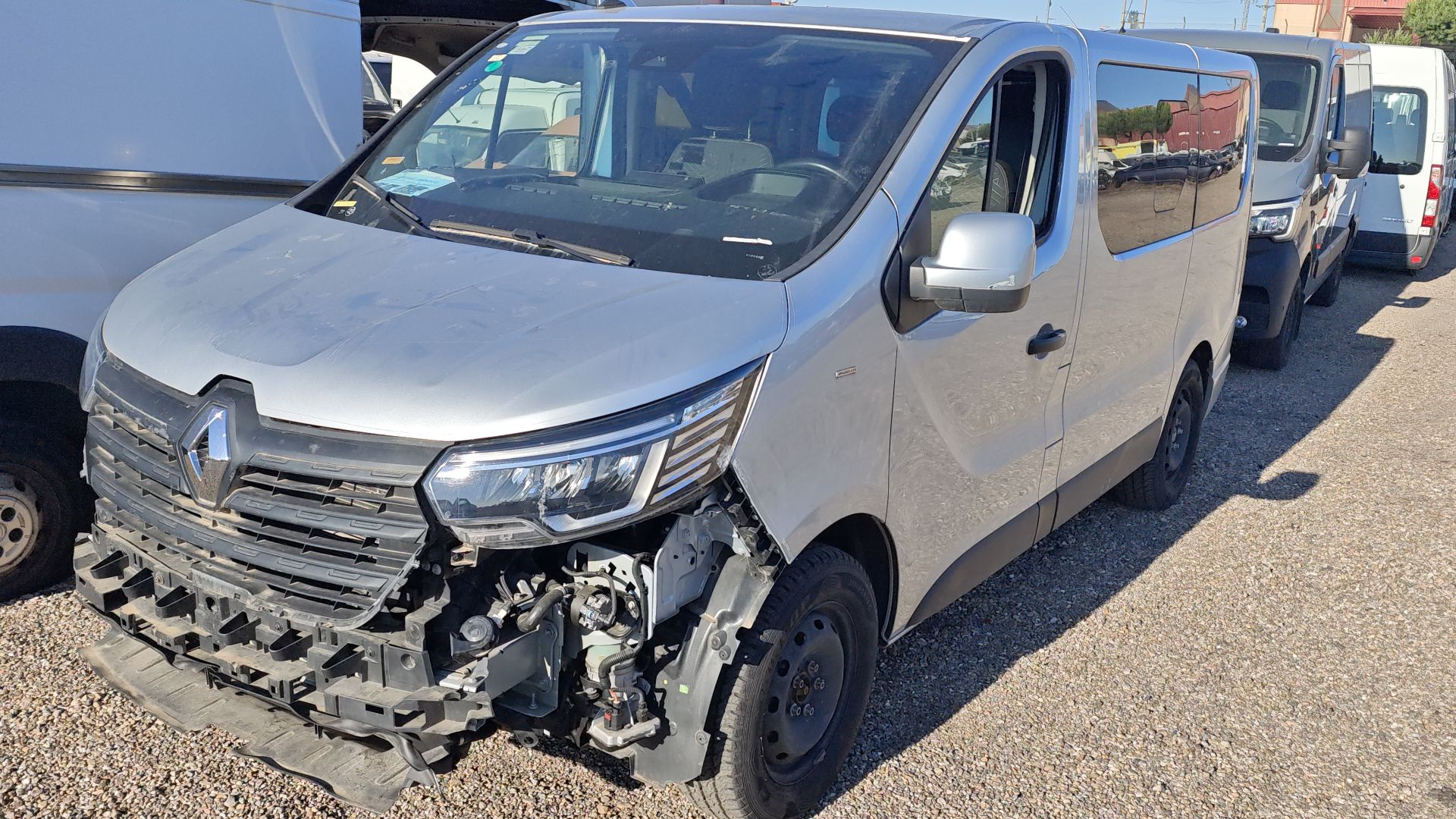 RENAULT TRAFIC III AUTOBÚS (JG_)