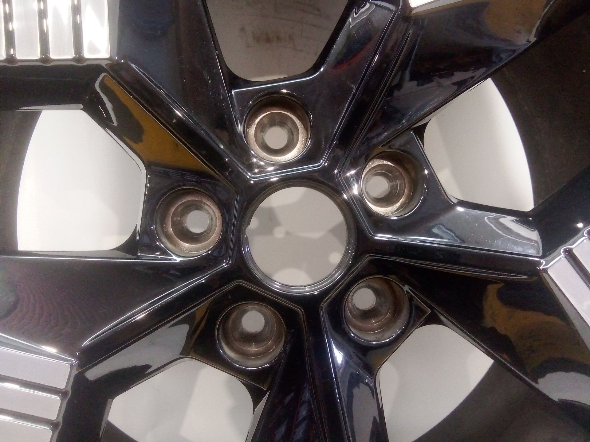 llanta_aluminio_403003208r_rs0107_215_55r18h_renault_captur_ii_hf_tce_140_hfn0