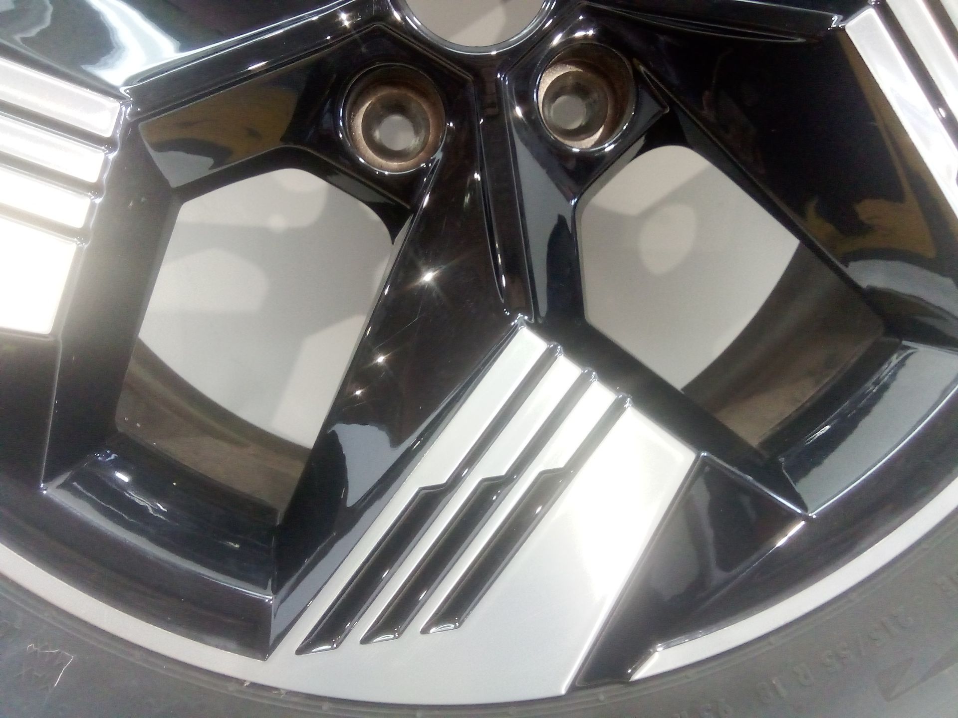 llanta_aluminio_403003208r_rs0107_215_55r18h_renault_captur_ii_hf_tce_140_hfn0