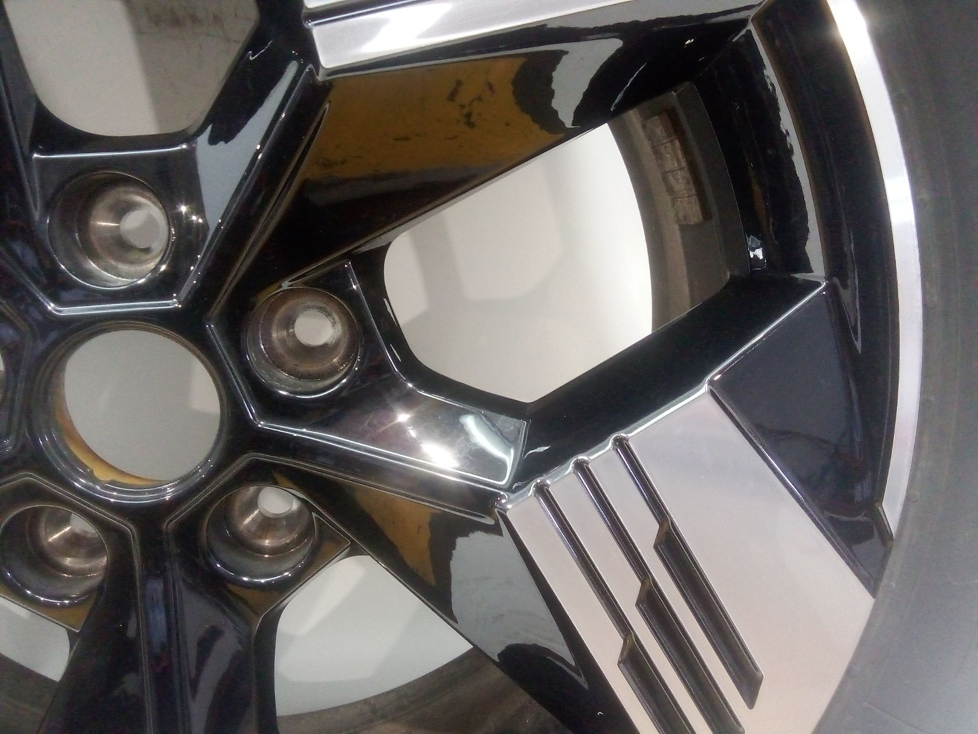 llanta_aluminio_403003208r_rs0107_215_55r18h_renault_captur_ii_hf_tce_140_hfn0