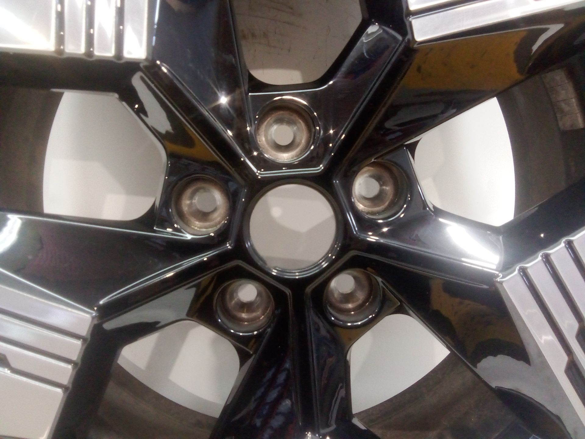 llanta_aluminio_403003208r_rs0107_215_55r18h_renault_captur_ii_hf_tce_140_hfn0