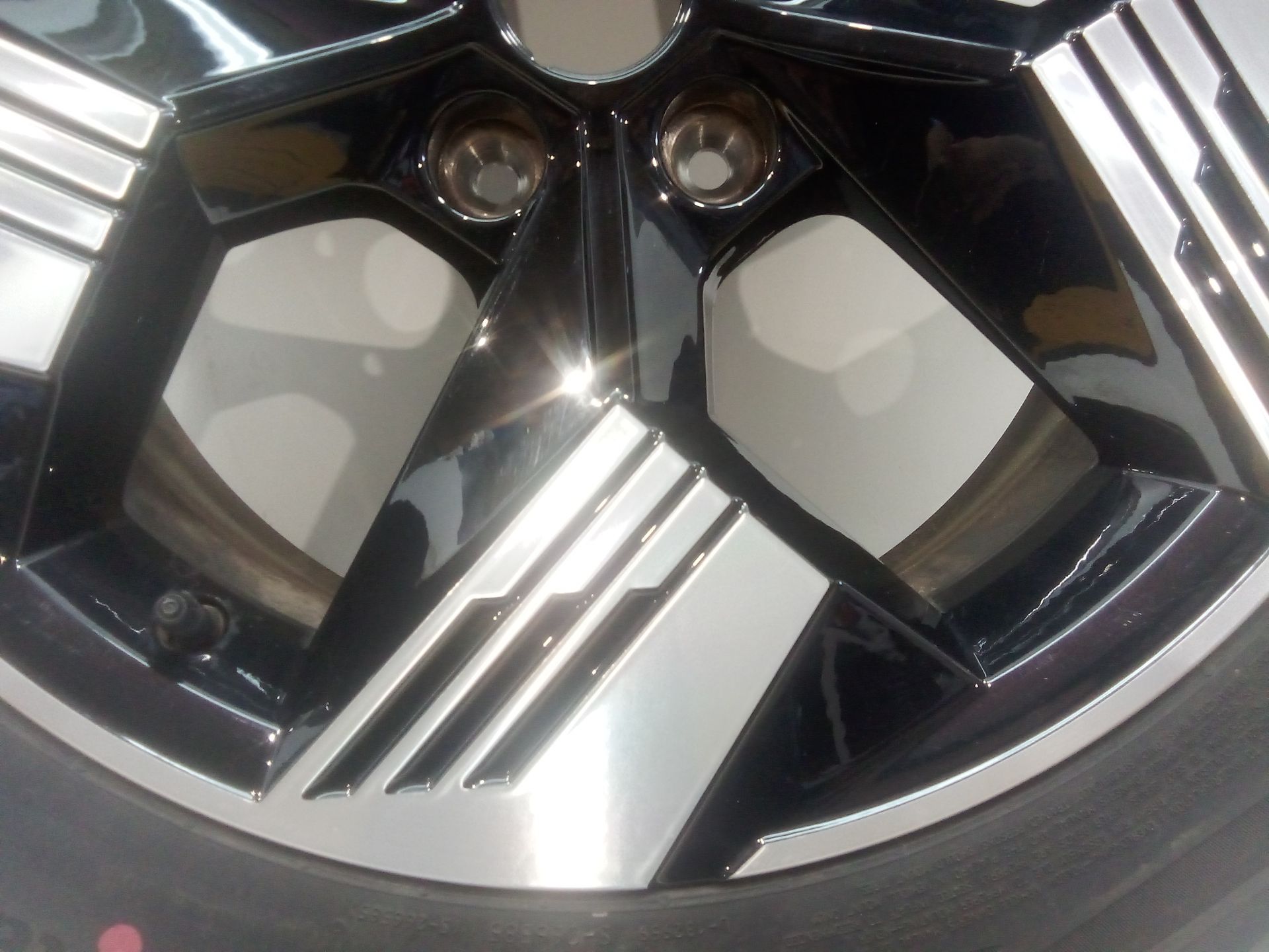 llanta_aluminio_403003208r_rs0107_215_55r18h_renault_captur_ii_hf_tce_140_hfn0