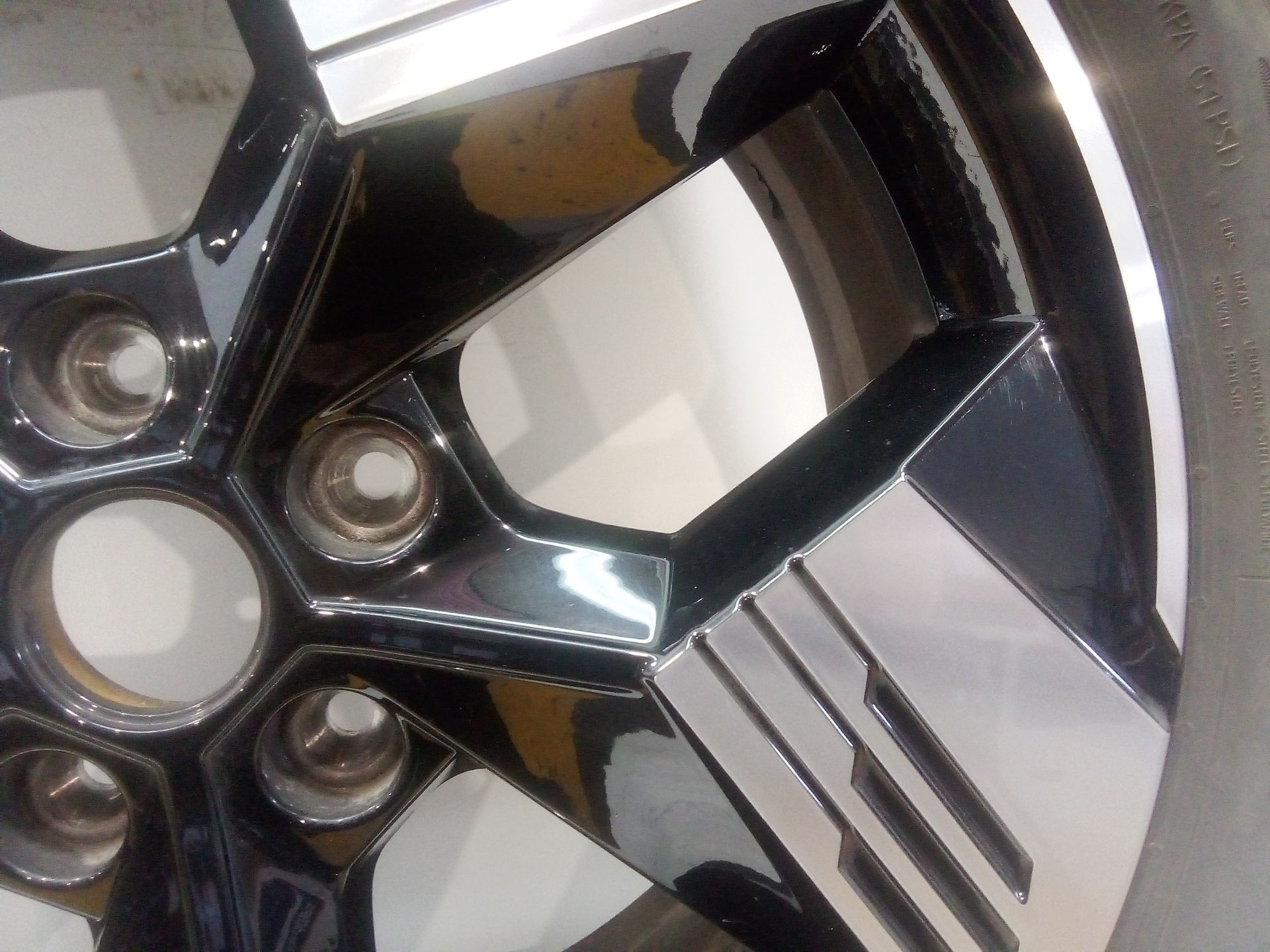 llanta_aluminio_403003208r_rs0107_215_55r18h_renault_captur_ii_hf_tce_140_hfn0