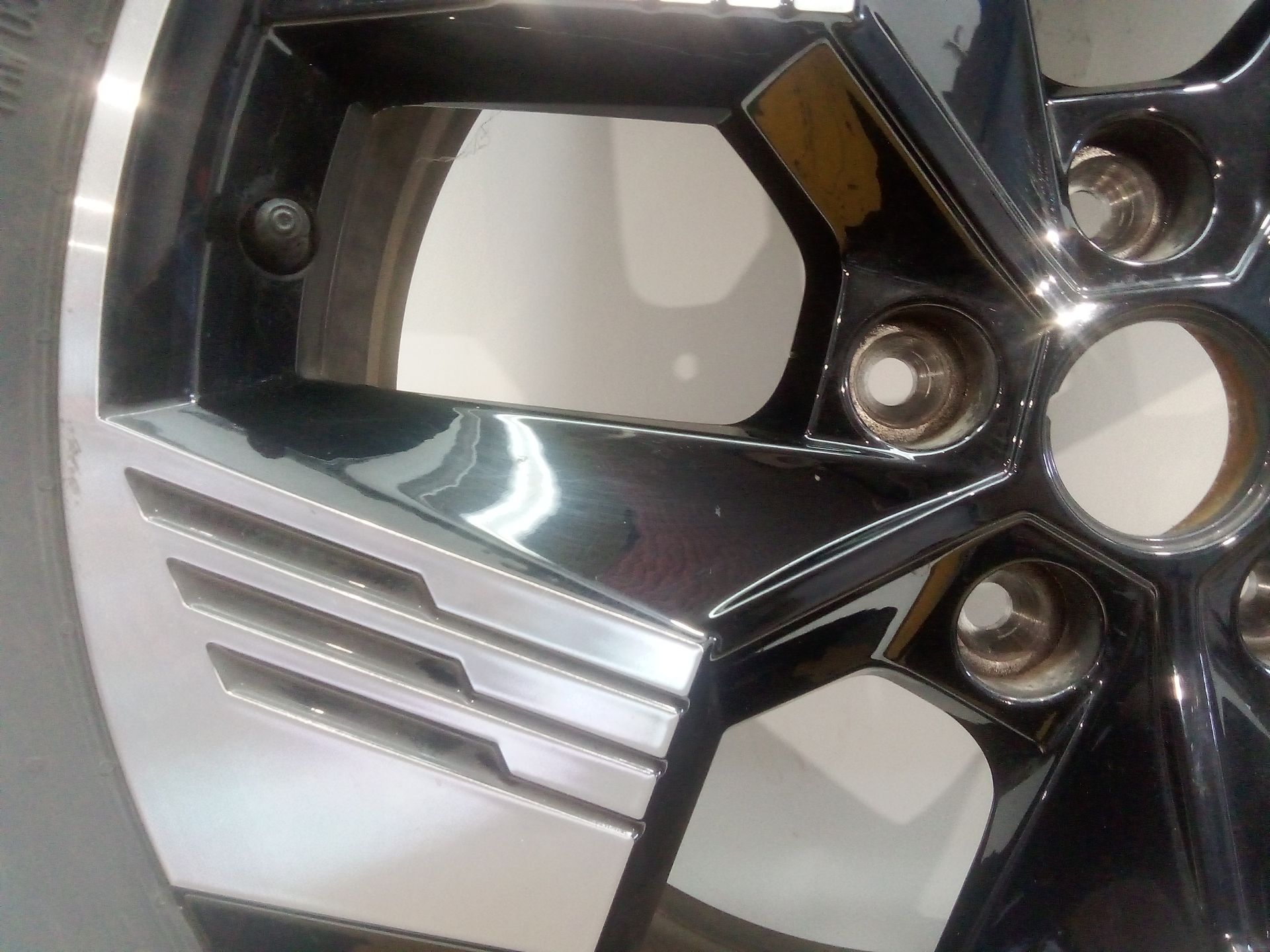 llanta_aluminio_403003208r_rs0107_215_55r18h_renault_captur_ii_hf_tce_140_hfn0