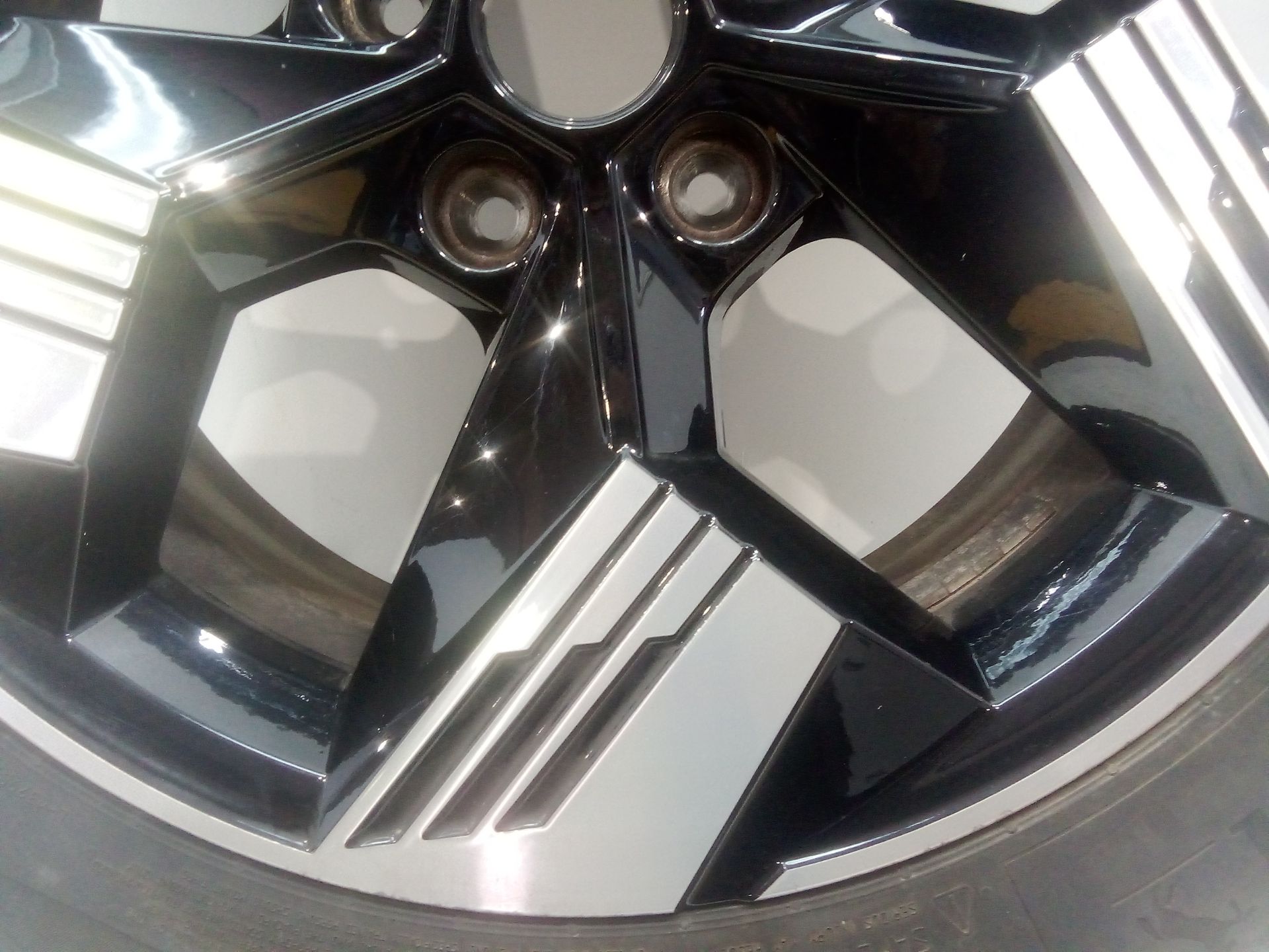 llanta_aluminio_403003208r_rs0107_215_55r18h_renault_captur_ii_hf_tce_140_hfn0