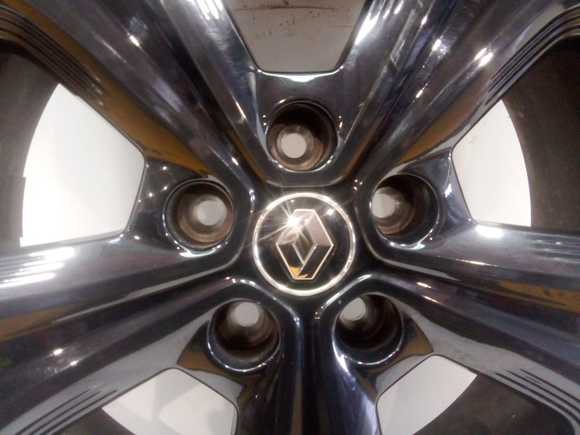 llanta_aluminio_403005301r_rs0046_225_45zr1996w_renault_kadjar_ha_hl_1_3_tce_140