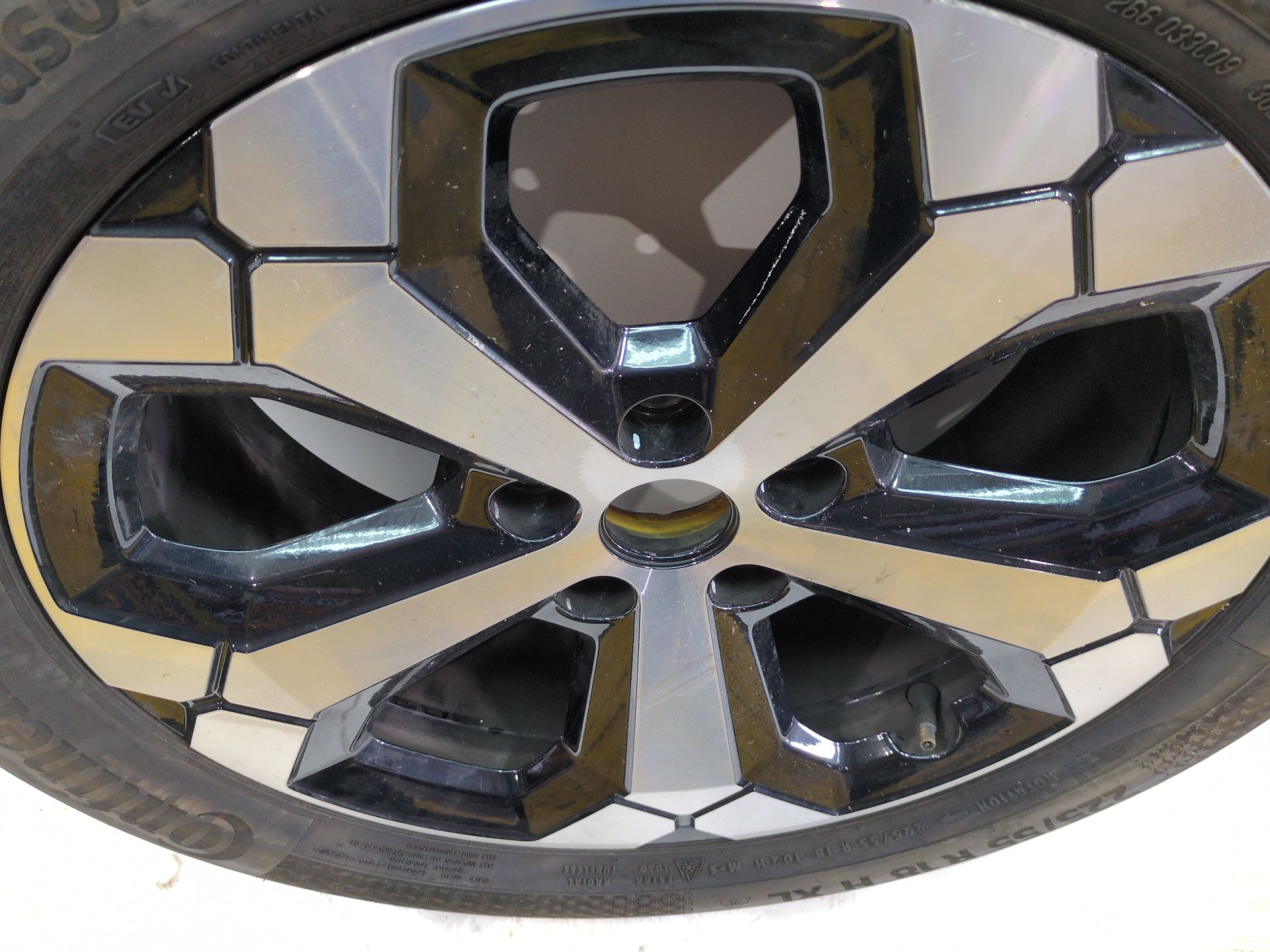 llanta_aluminio_403003342r_7jx18ch5_225_55_r18_dacia_duster_pym_pyn_1_2_eco_g_120_90kw_122cv_1199cc
