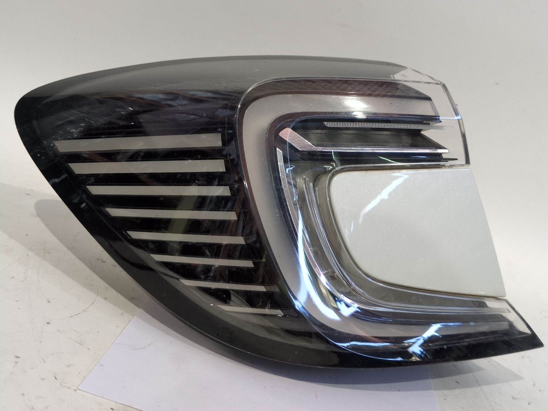 PILOTO TRASERO IZQUIERDO EXTERIOR RENAULT CAPTUR II (HF_) TCE 160 (HFN1)