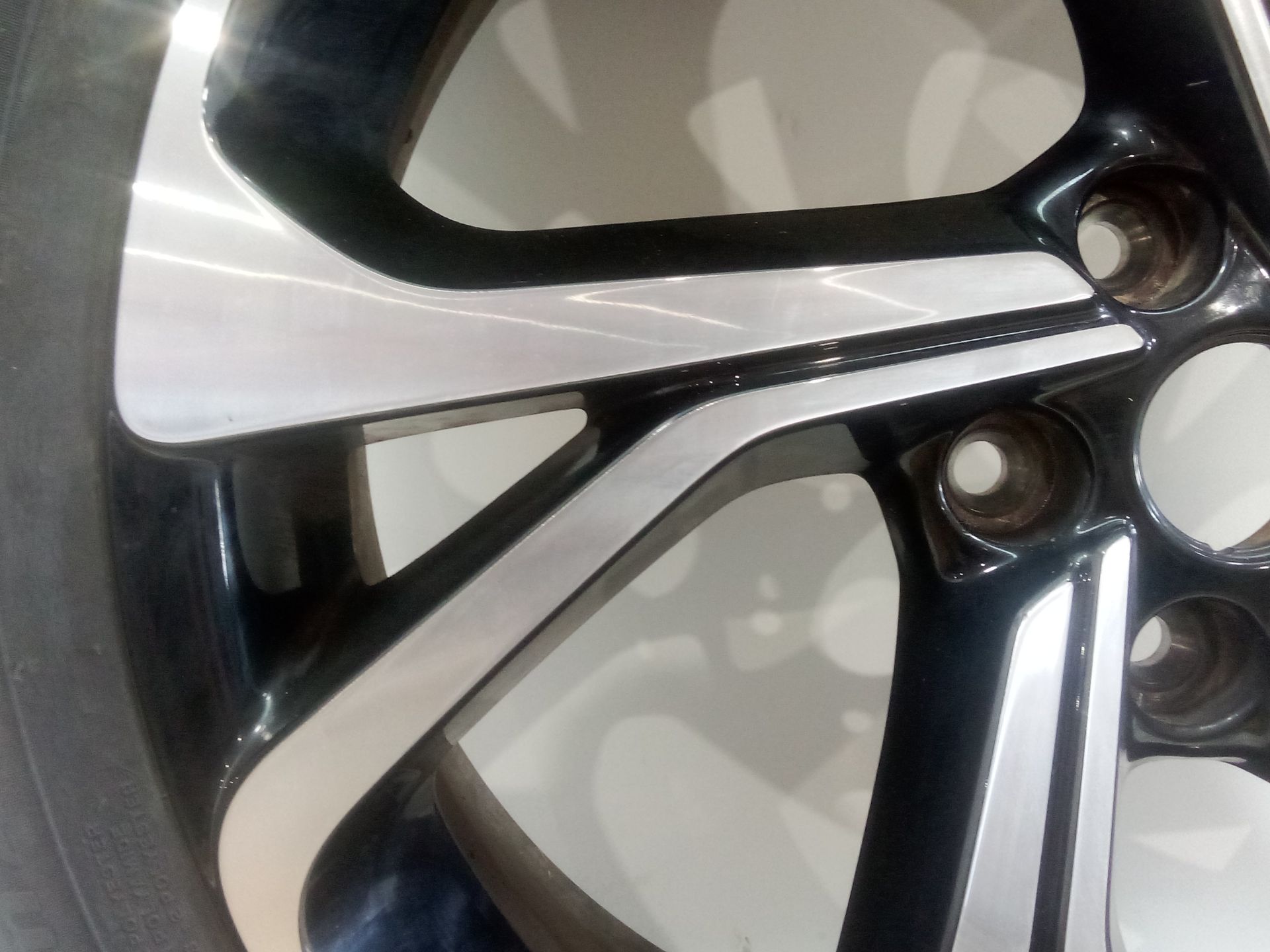 llanta_aluminio_403000578r_ais17mg03_195_55r2095h_renault_grand_scenic_iv_r9_1_3_tce_140