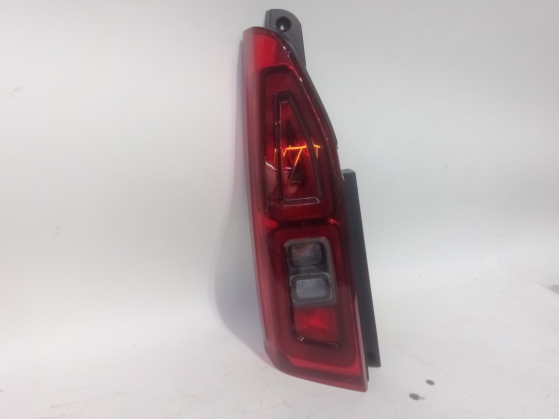 PILOTO TRASERO IZQUIERDO CITROËN BERLINGO (ER_ EC_) 1.5 BLUEHDI 130 (ECYHZJ ECYHZR) - 9819649280