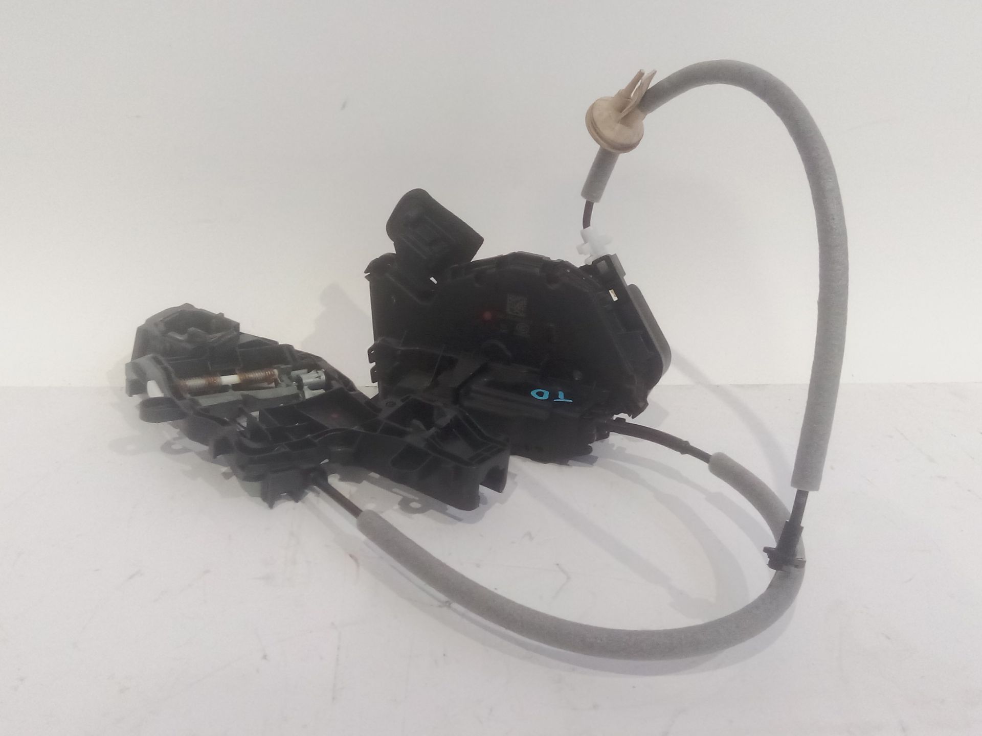 CERRADURA PUERTA TRASERA DERECHA VOLKSWAGEN PASSAT B8 (3G2 CB2) 1.4 TSI - A6E5TA839016E