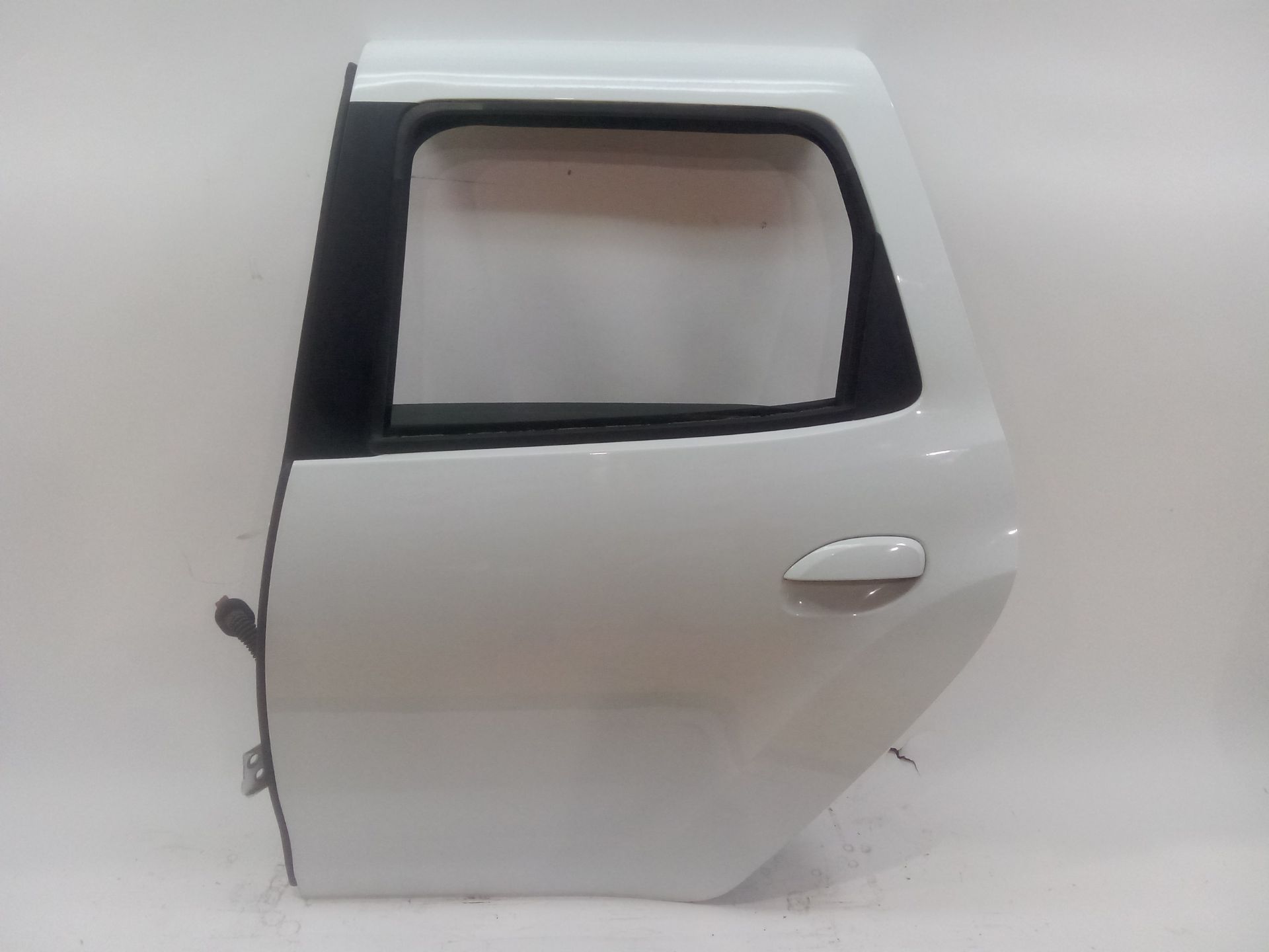 PUERTA TRASERA IZQUIERDA DACIA DUSTER (HM_) 1.3 TCE 150 4X4 (HMM3) - 821017139R