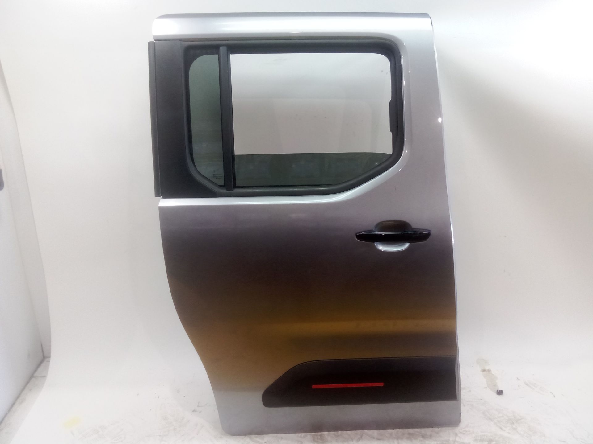 PUERTA LATERAL CORREDERA DERECHO CITROËN BERLINGO (ER_ EC_) 1.5 BLUEHDI 130 (ECYHZJ ECYHZR) - 9820425280
