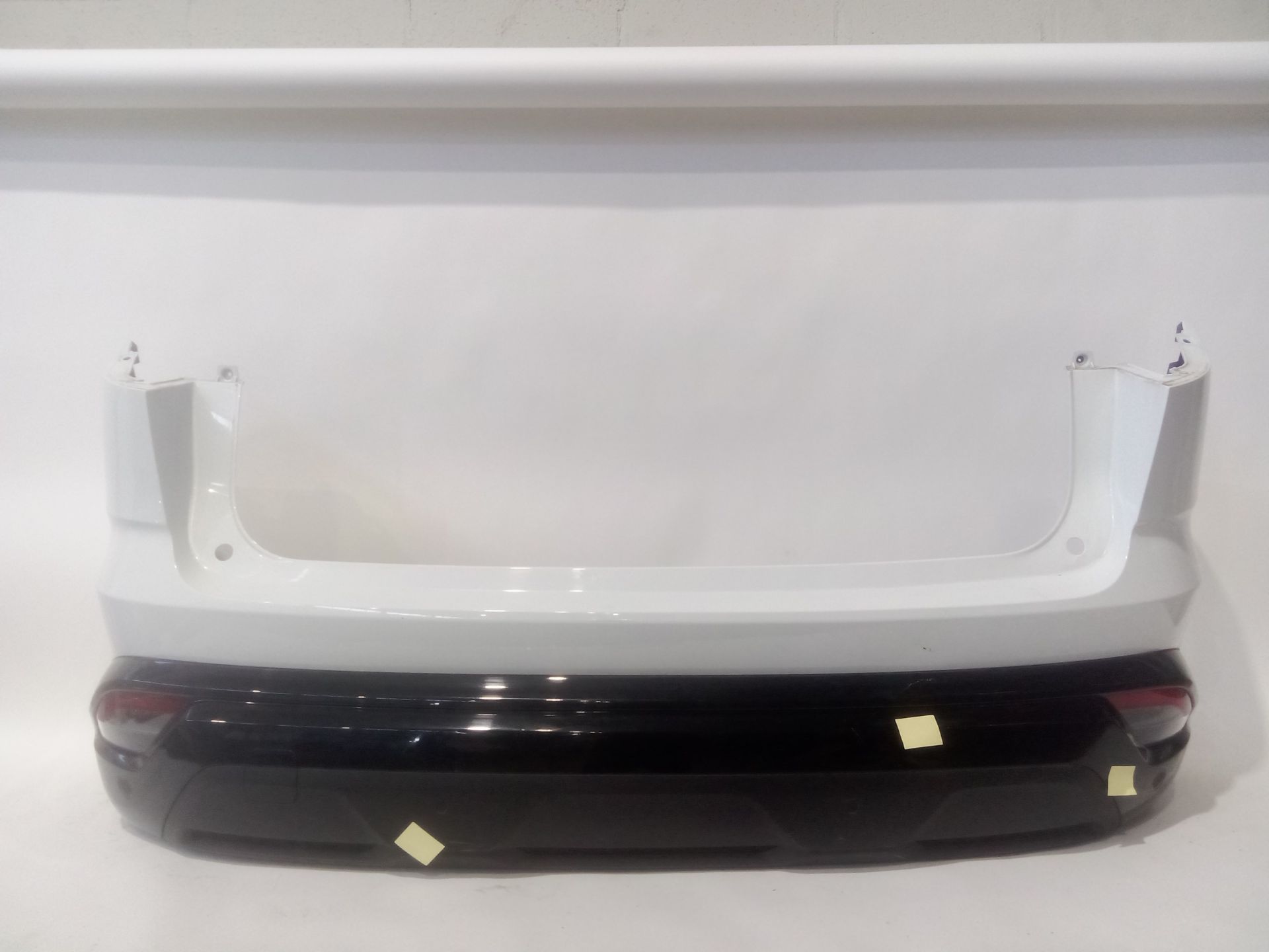 PARAGOLPES TRASERO RENAULT AUSTRAL TCE 140