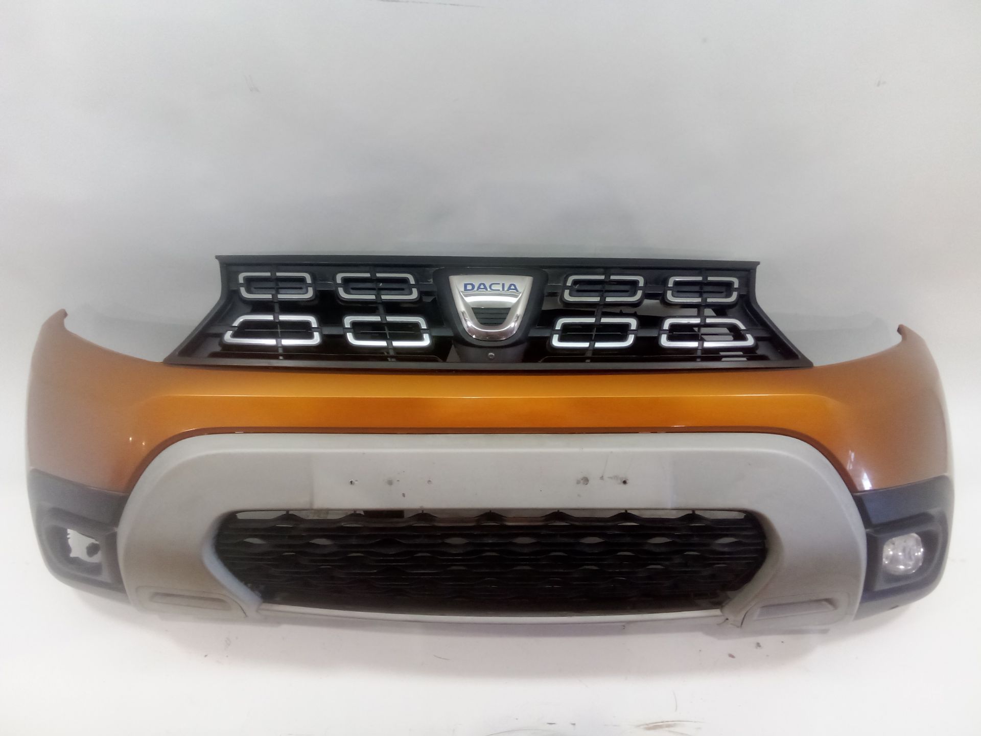 PARAGOLPES DELANTERO DACIA DUSTER (HM_) 1.3 TCE 150 (HMM3)