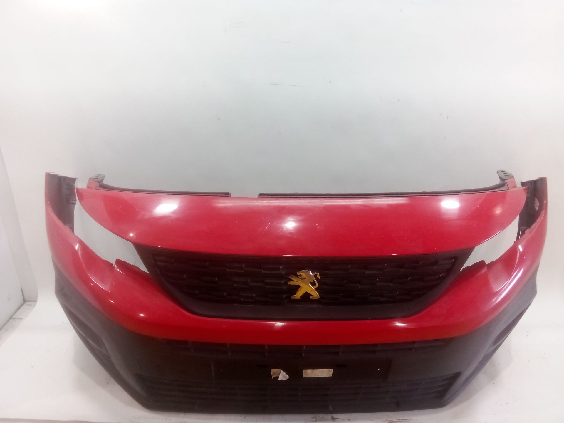 PARAGOLPES DELANTERO PEUGEOT PARTNER FURGONETA/MONOVOLUMEN (K9) 1.2 PURETECH 110