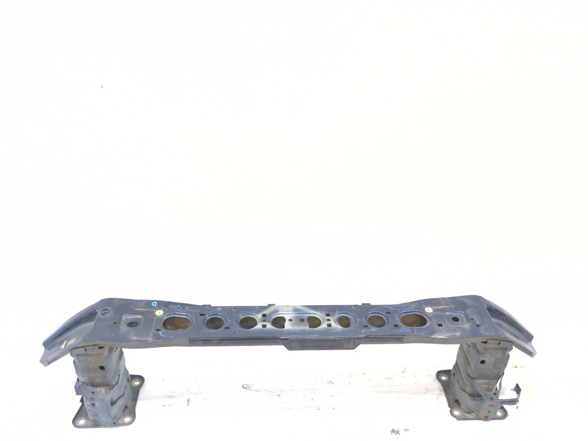 REFUERZO PARAGOLPES DELANTERO FORD FOCUS III 1.5 TDCI - sin referencia
