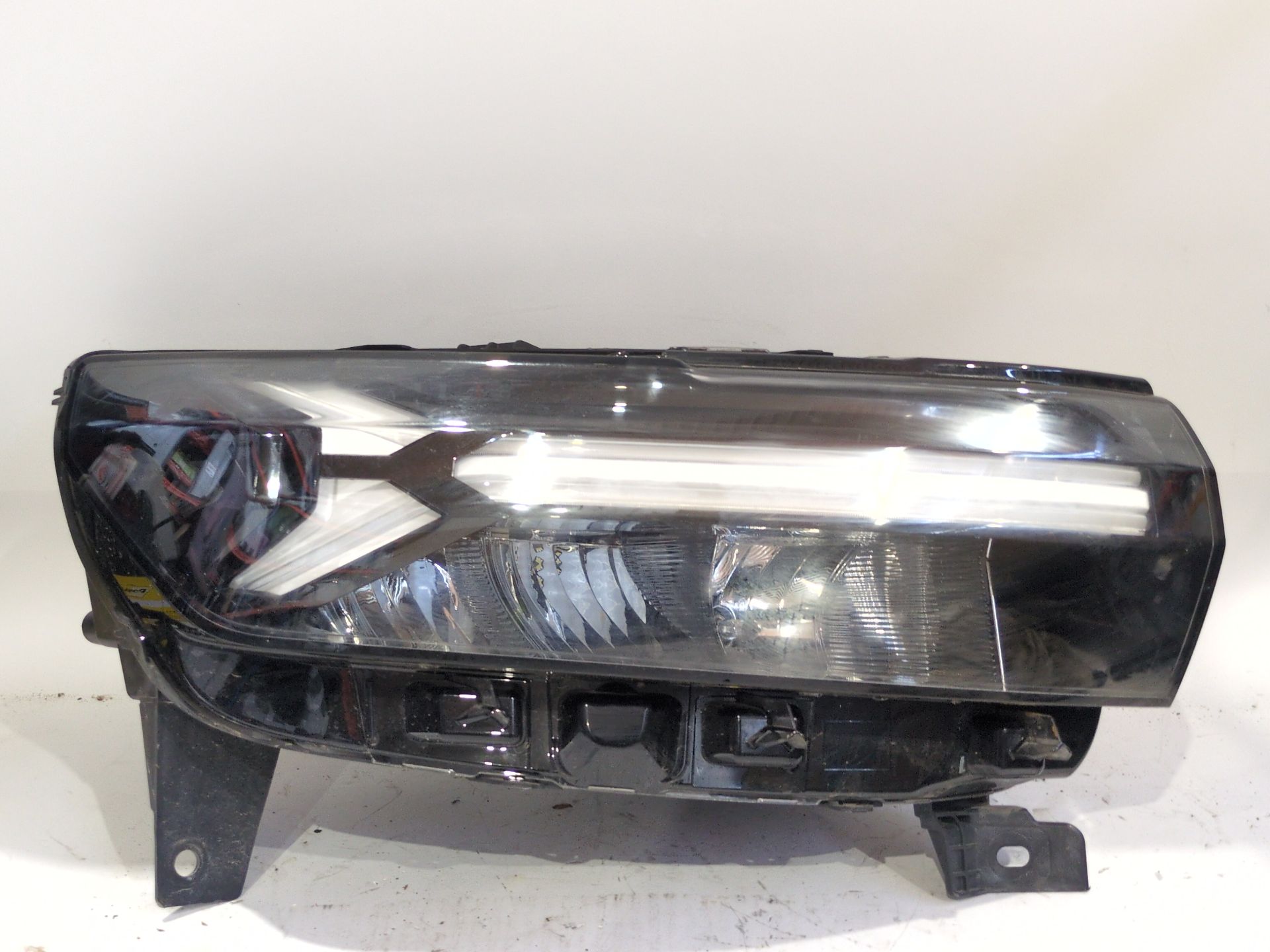 FARO DERECHO DACIA DUSTER (PYM_ PYN_) 1.2 TCE 130 - 260107725R