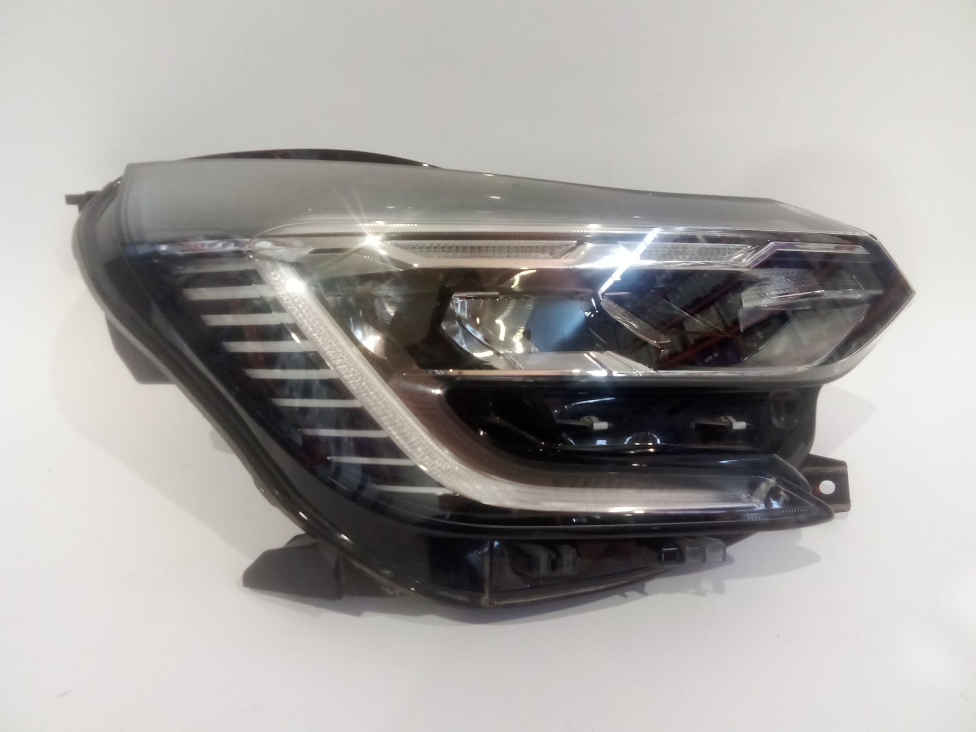 FARO DERECHO RENAULT CAPTUR II (HF_) TCE 160 (HFN1)