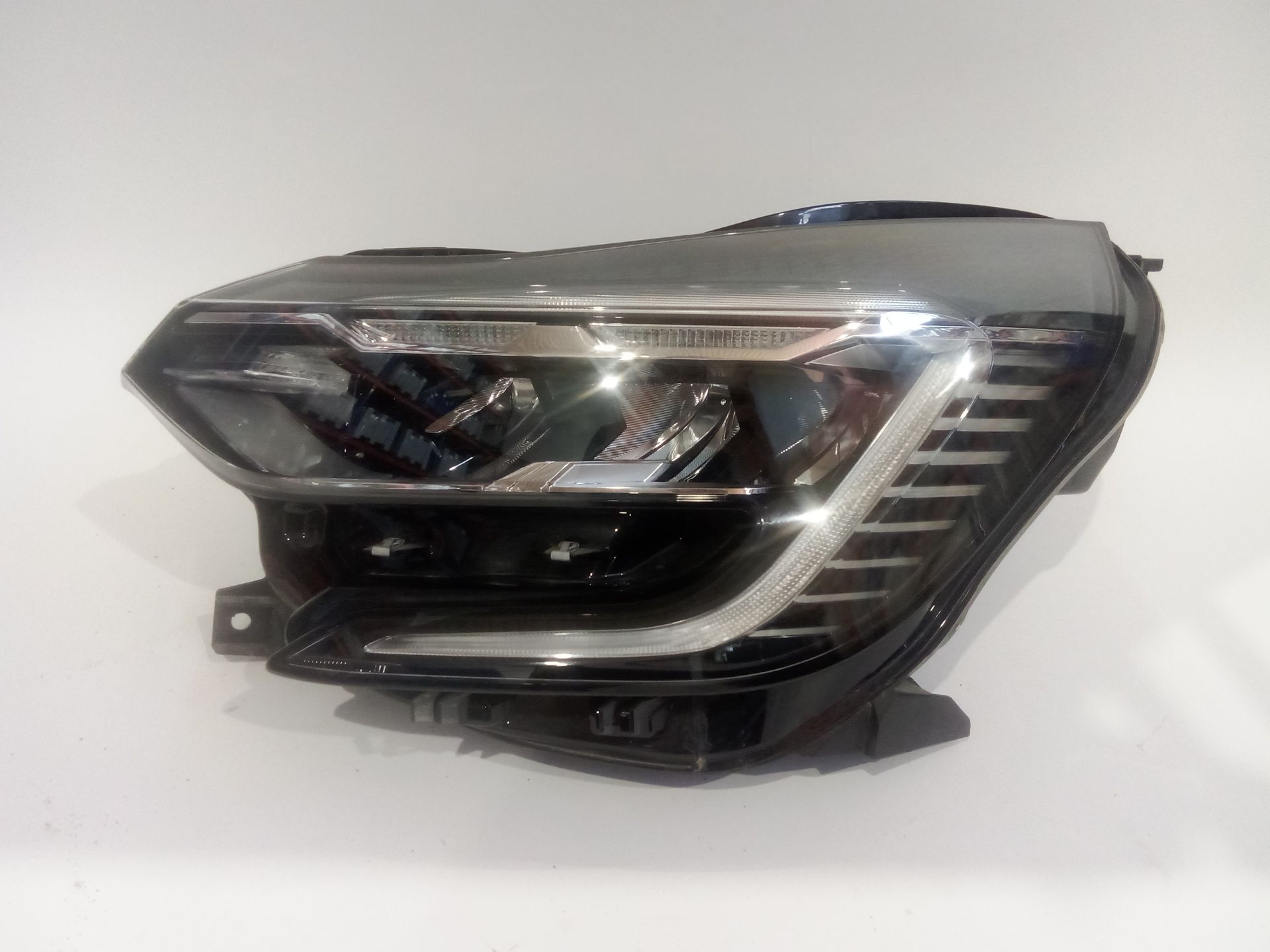 FARO IZQUIERDO RENAULT CAPTUR II (HF_) TCE 160 (HFN1)