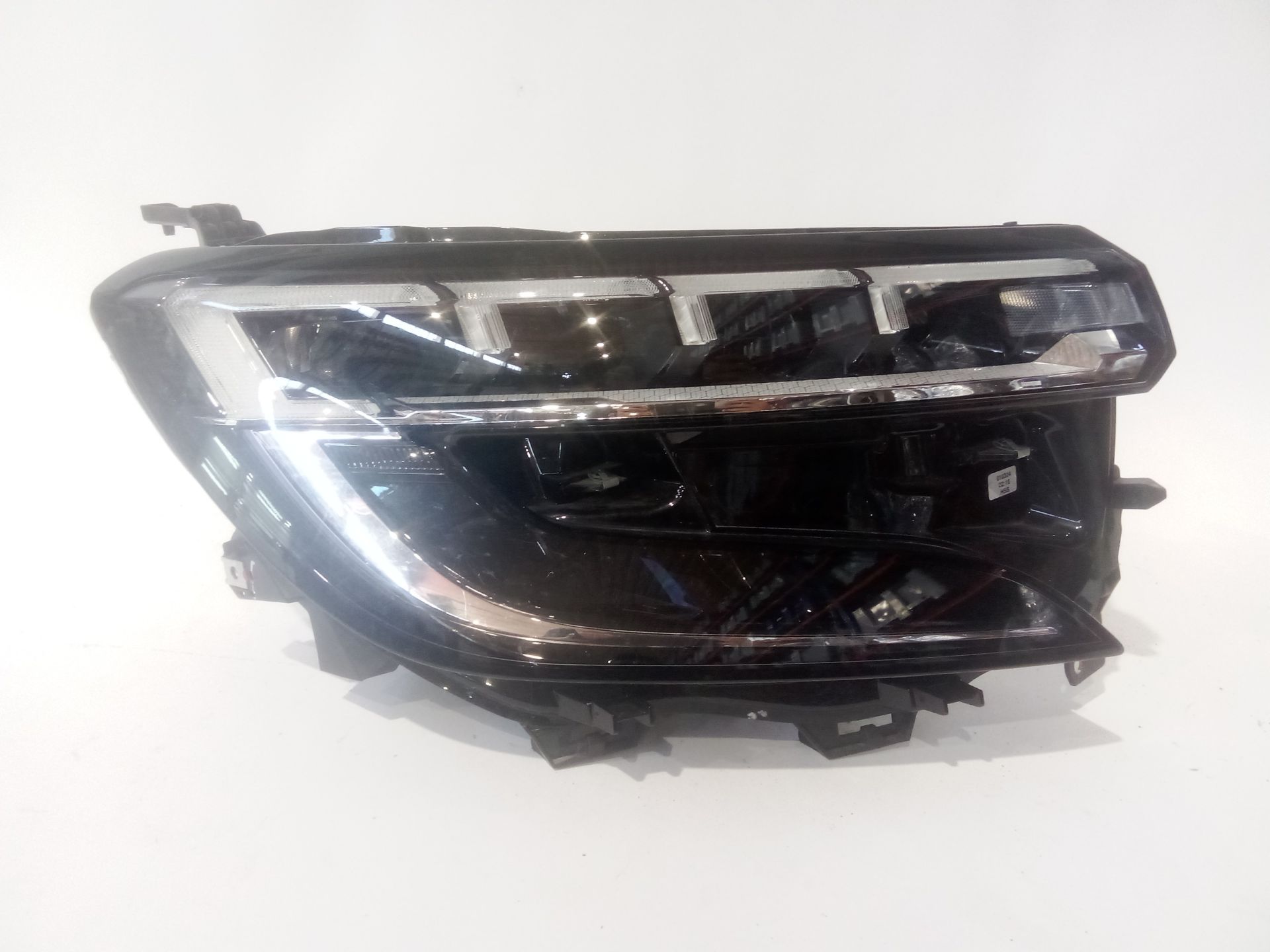 FARO DERECHO RENAULT AUSTRAL TCE 140