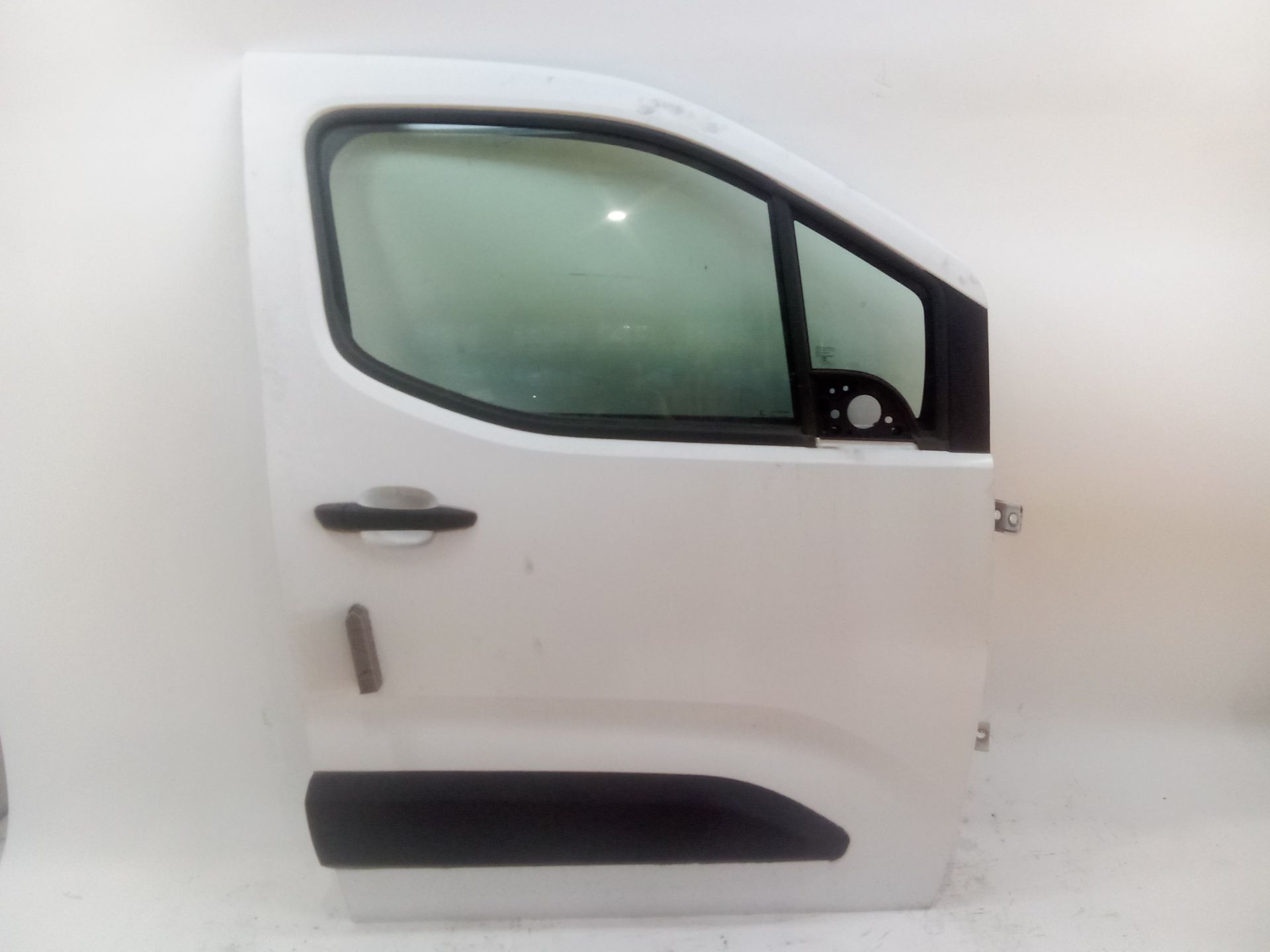 PUERTA DELANTERA DERECHA CITROËN BERLINGO (ER_ EC_) 1.5 BLUEHDI 130 (ECYHZJ ECYHZR) - 9816399280