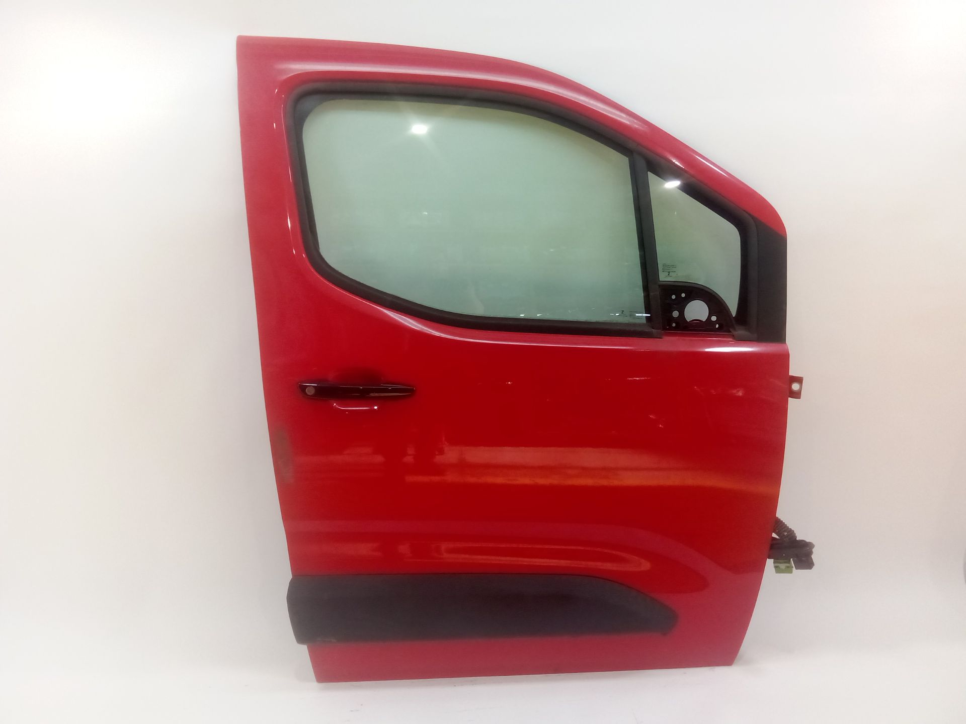 PUERTA DELANTERA DERECHA PEUGEOT PARTNER FURGONETA/MONOVOLUMEN (K9) 1.2 PURETECH 110