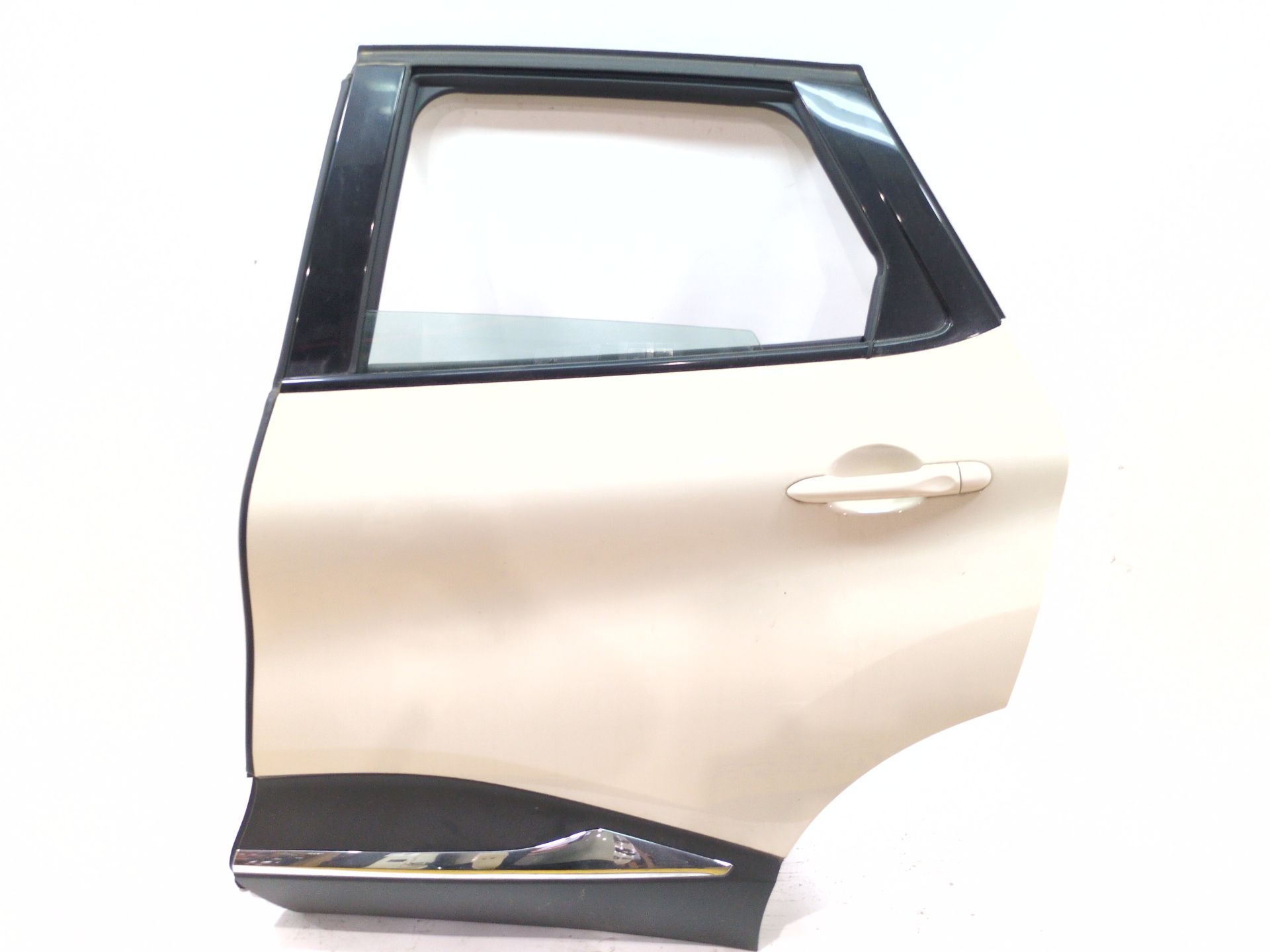 PUERTA TRASERA IZQUIERDA RENAULT CAPTUR I (J5_ H5_) 1.5 DCI 90