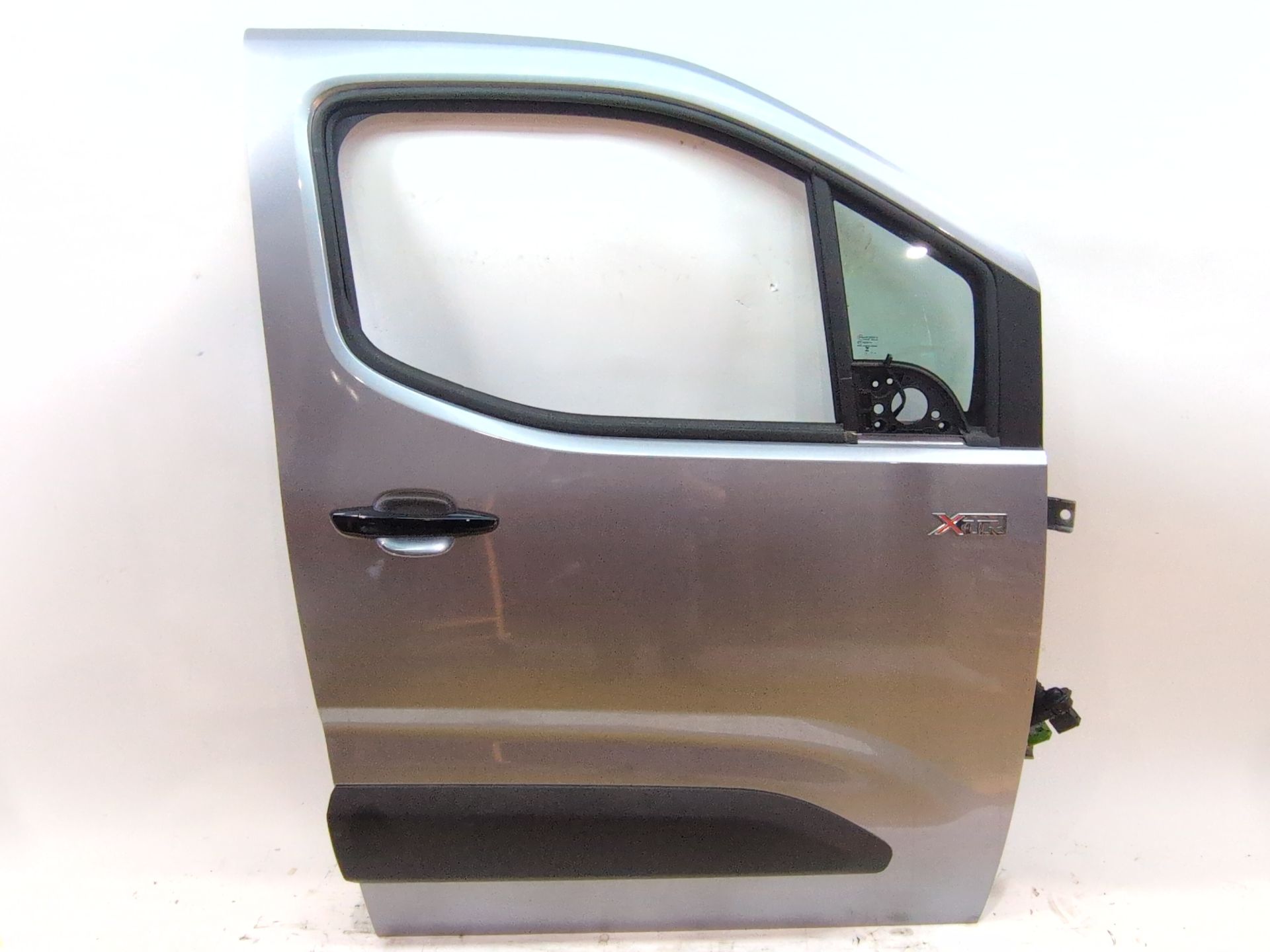 PUERTA DELANTERA DERECHA CITROËN BERLINGO (ER_ EC_) 1.5 BLUEHDI 130 (ECYHZJ ECYHZR) - 9843490180