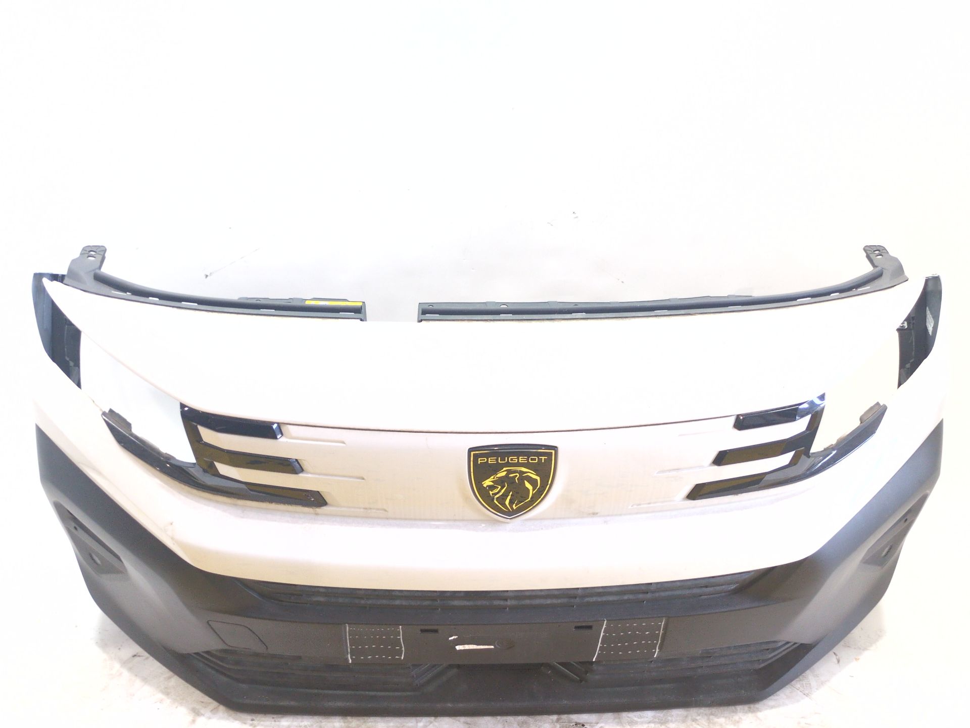 PARAGOLPES DELANTERO PEUGEOT PARTNER FURGONETA/MONOVOLUMEN (K9) 1.5 BLUEHDI 130 - 16934930XT