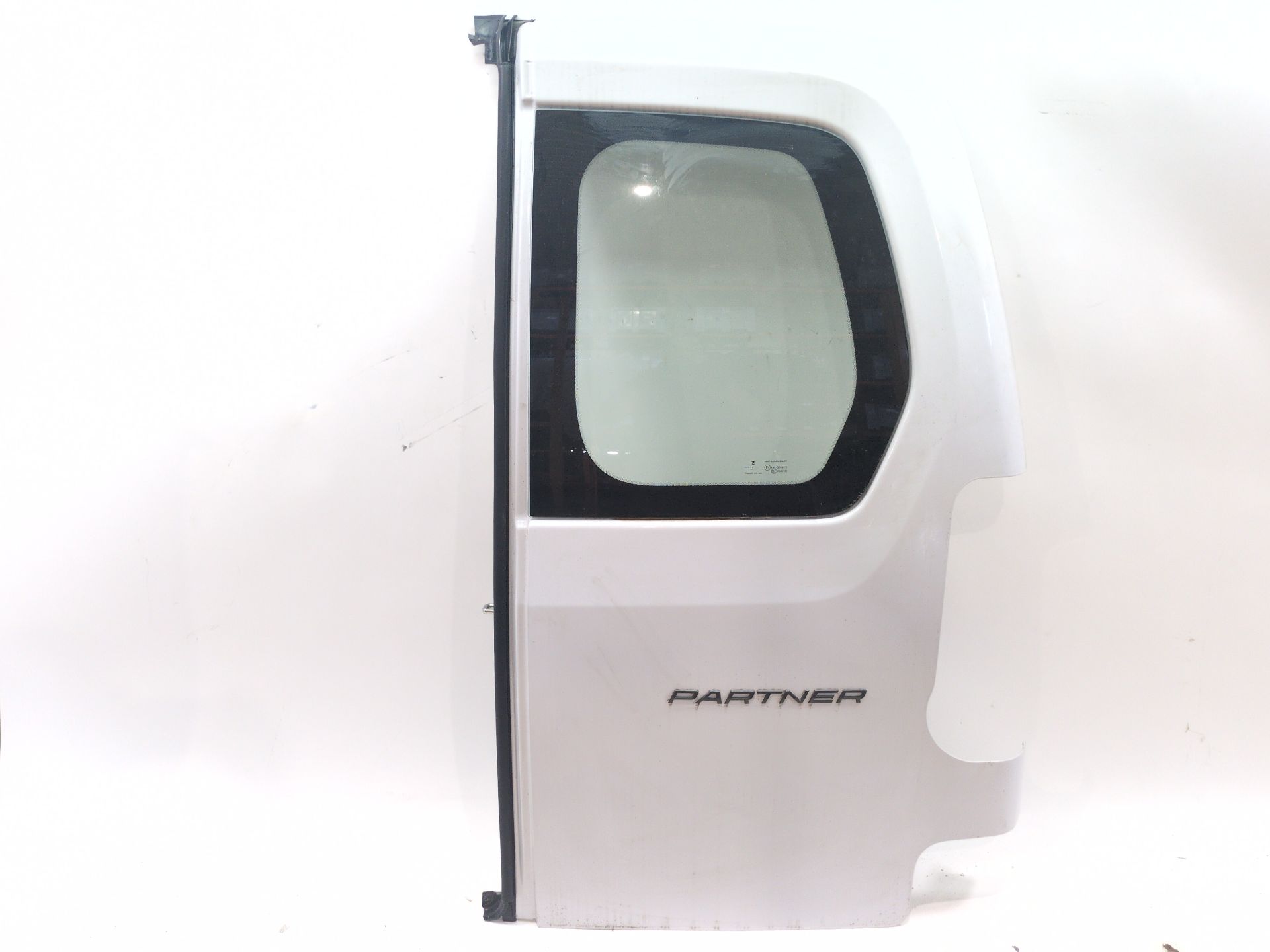 PUERTA DE CARGA TRASERA DERECHA PEUGEOT PARTNER FURGONETA/MONOVOLUMEN (K9) 1.5 BLUEHDI 130 - 9820436680