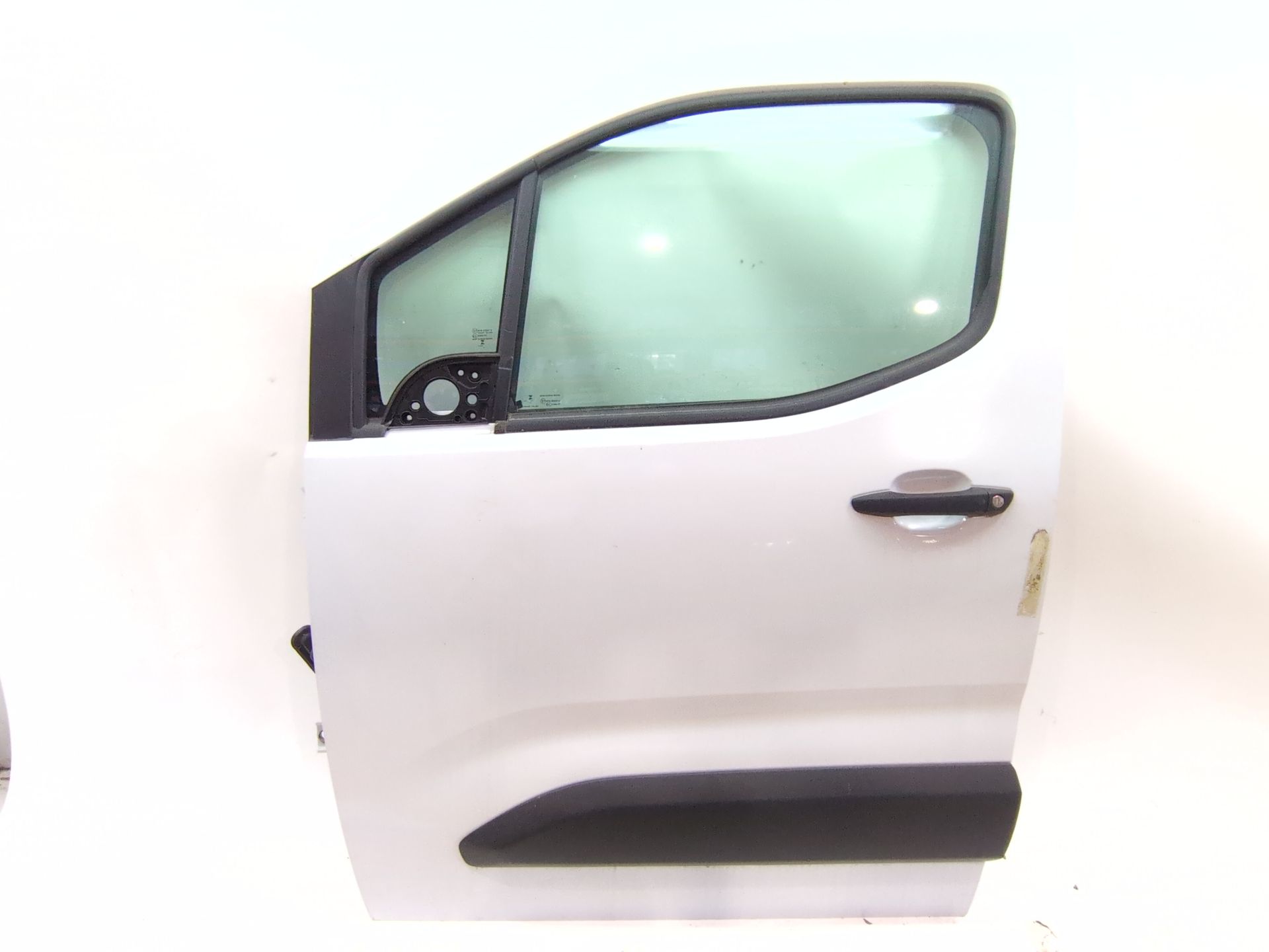 PUERTA DELANTERA IZQUIERDA PEUGEOT PARTNER FURGONETA/MONOVOLUMEN (K9) 1.5 BLUEHDI 130 - 9843490080