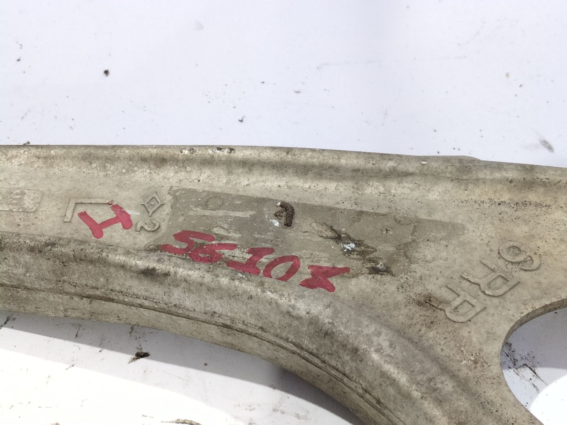 brazo_suspension_inferior_delantero_izquierdo_6rr_renault_austral_tce_130