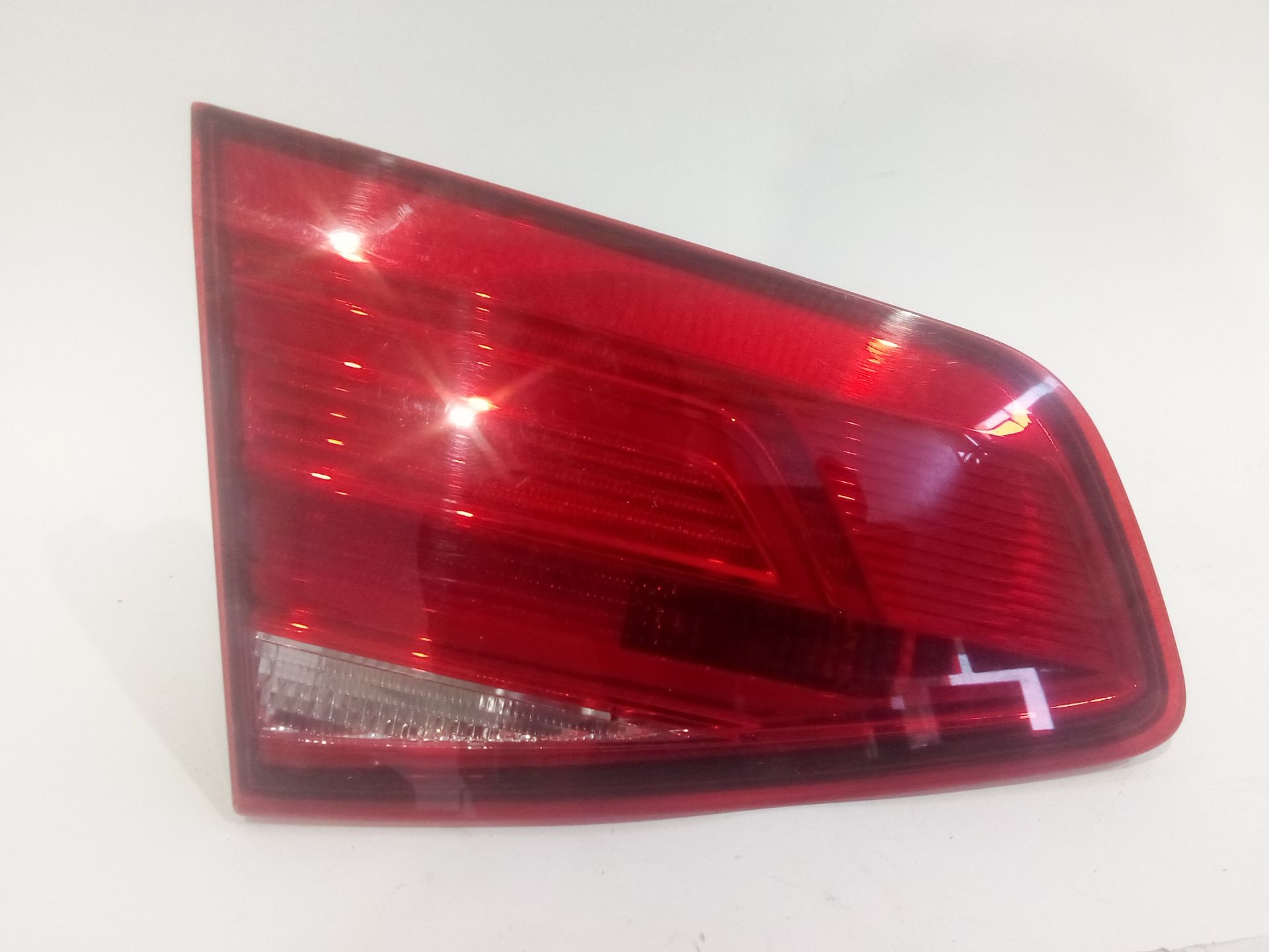 PILOTO TRASERO IZQUIERDO INTERIOR VOLKSWAGEN PASSAT B8 (3G2 CB2) 1.4 TSI - 3G5945093B