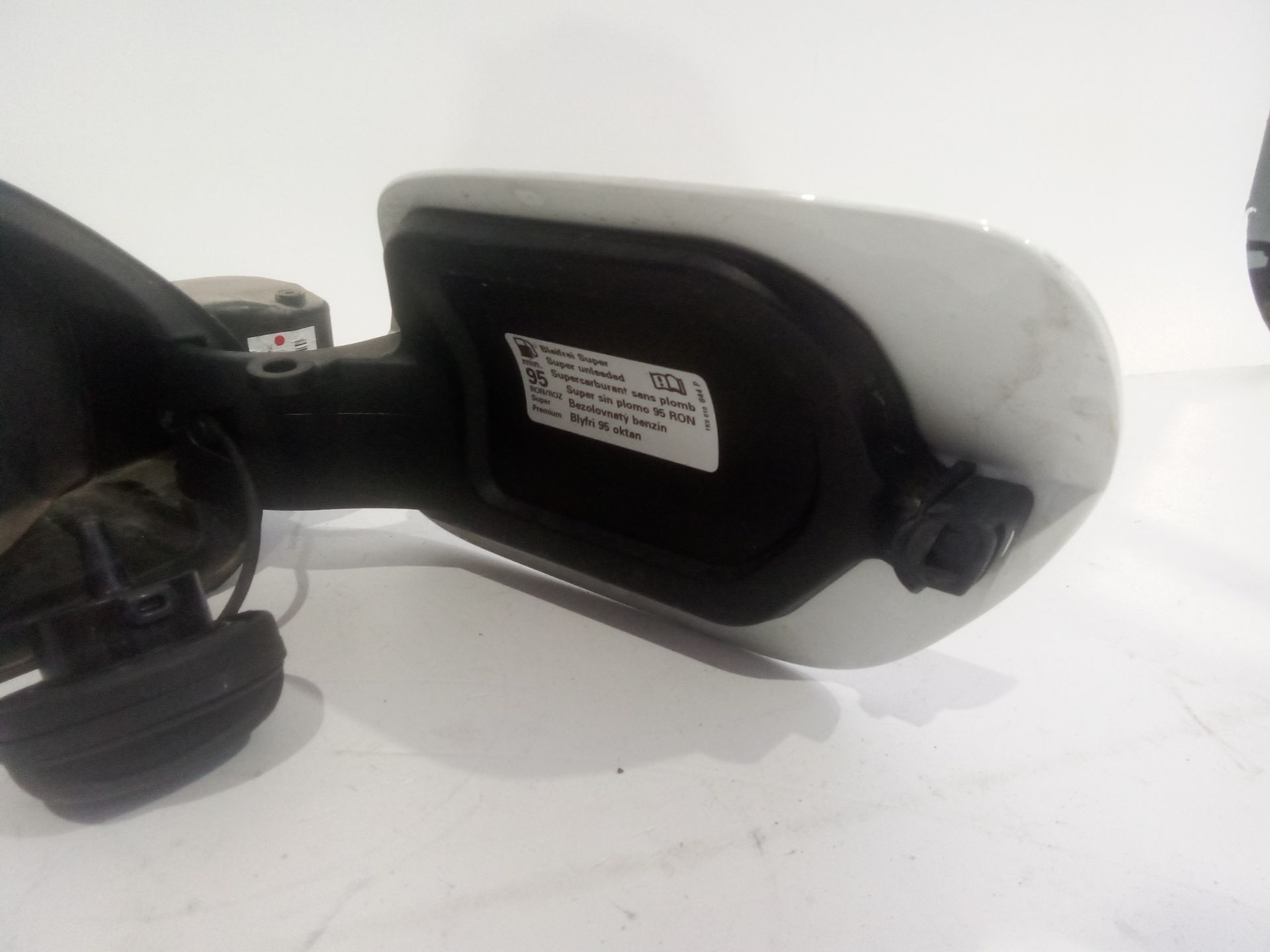 tapa_exterior_combustible_3g5809857c_volkswagen_passat_b8_3g2_cb2_1_4_tsi