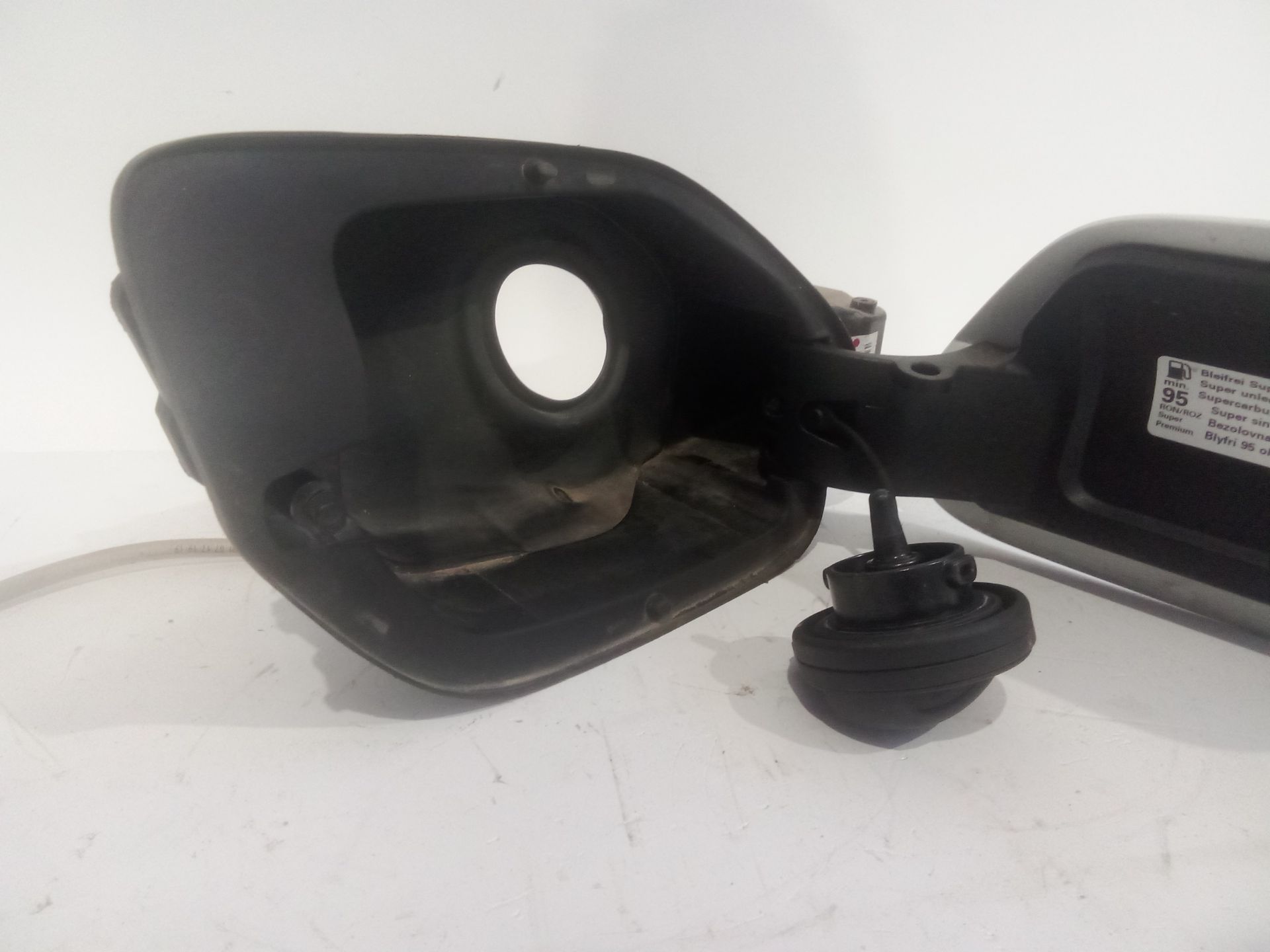 tapa_exterior_combustible_3g5809857c_volkswagen_passat_b8_3g2_cb2_1_4_tsi