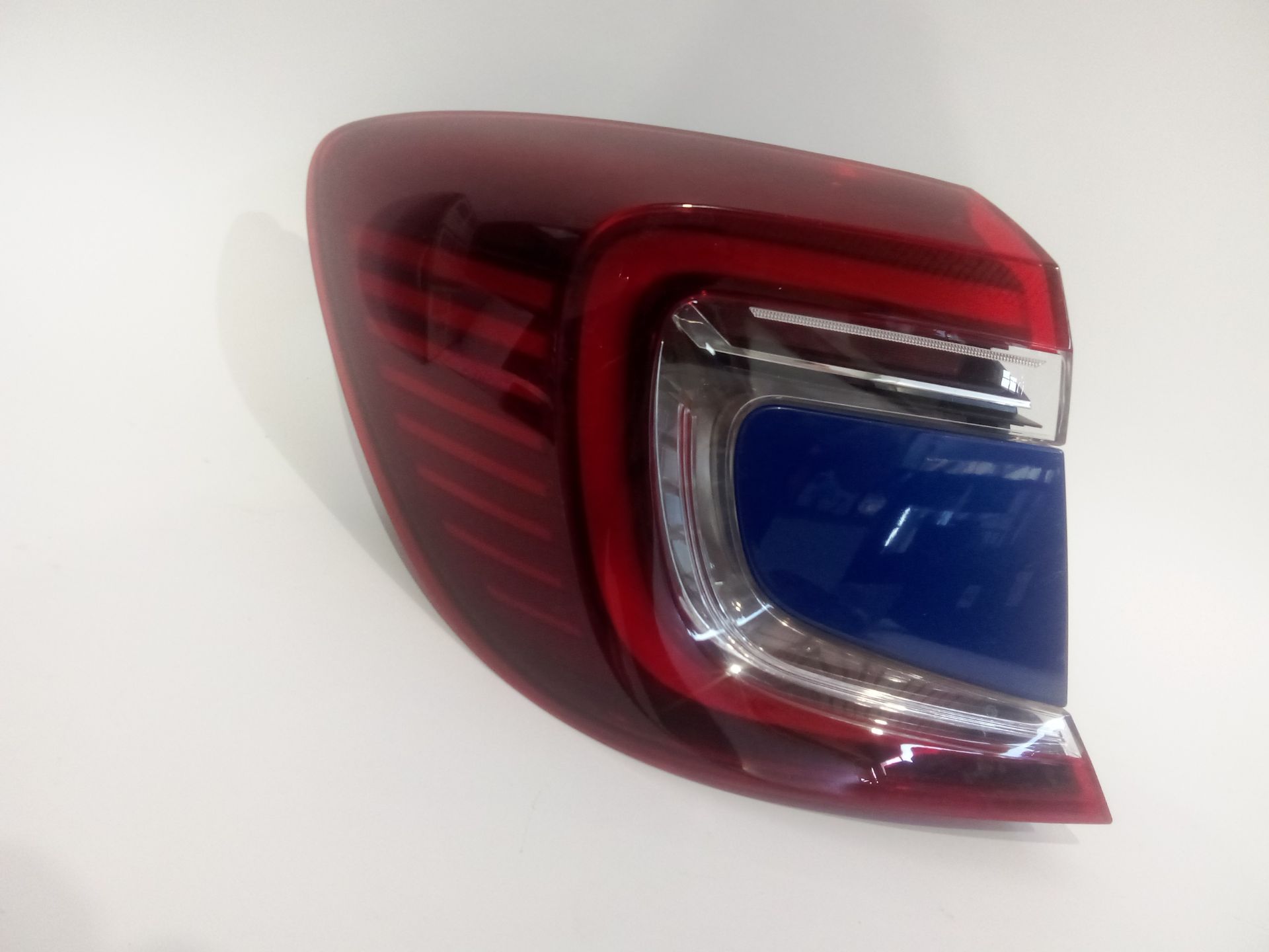 PILOTO TRASERO IZQUIERDO EXTERIOR RENAULT CAPTUR II (HF_) TCE 160 (HFN1)